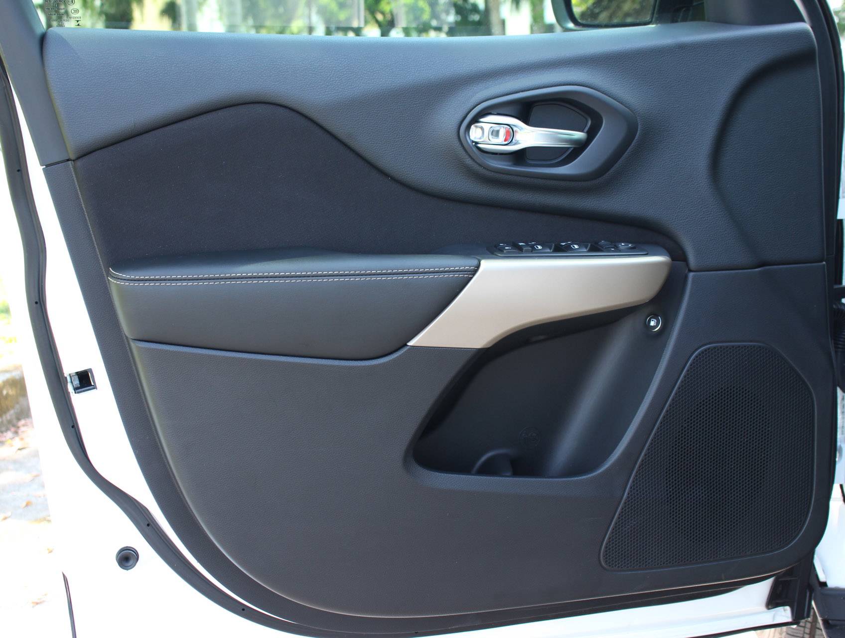 Florida Fine Cars - Used JEEP CHEROKEE 2017 MIAMI SPORT