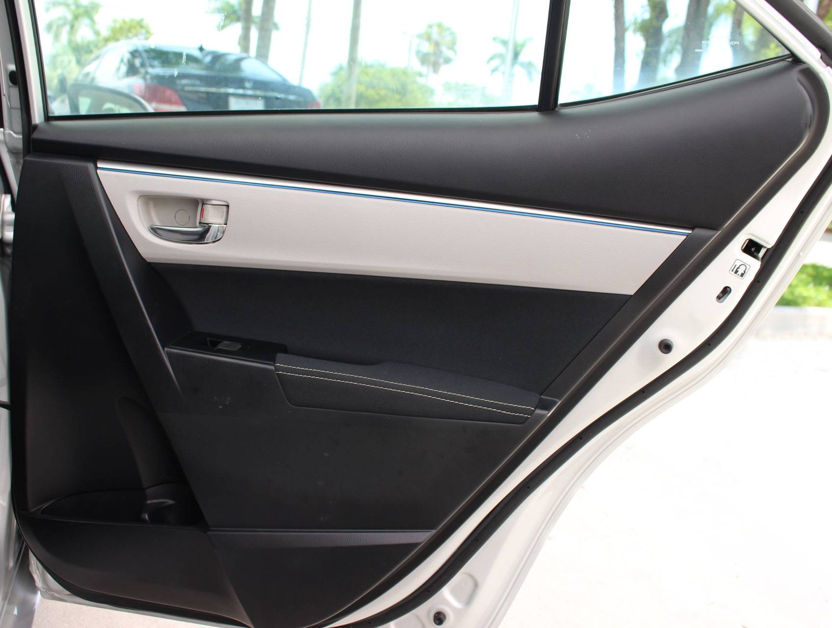 Florida Fine Cars - Used TOYOTA COROLLA 2015 MARGATE Le