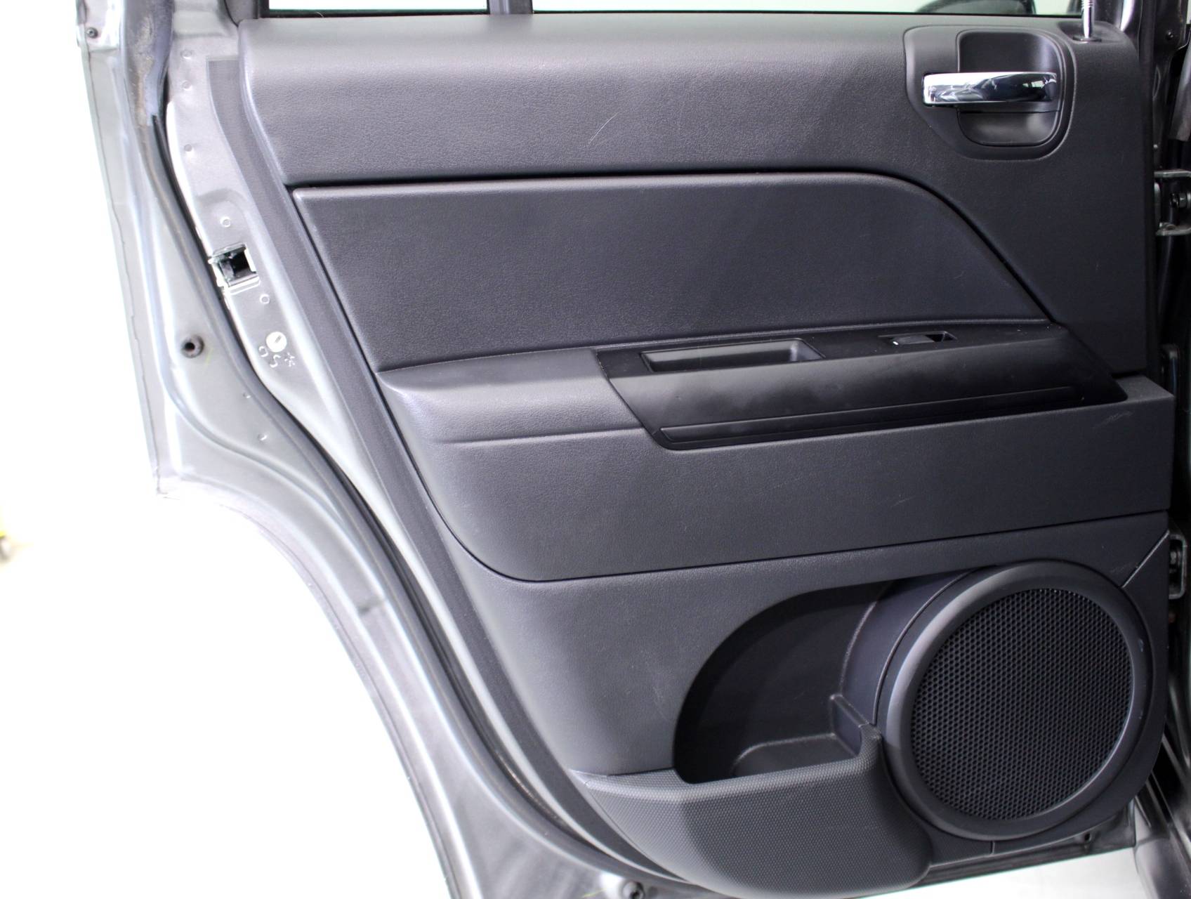 Florida Fine Cars - Used JEEP COMPASS 2013 MIAMI LATITUDE