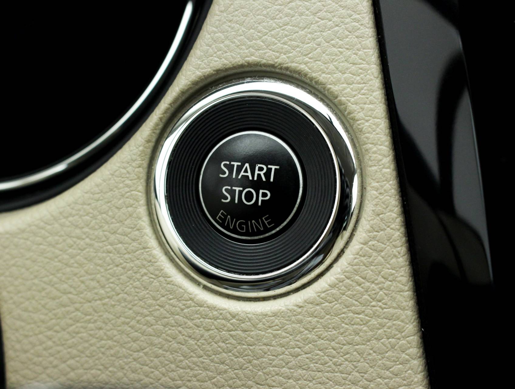 Florida Fine Cars - Used NISSAN ROGUE 2015 HOLLYWOOD Sv