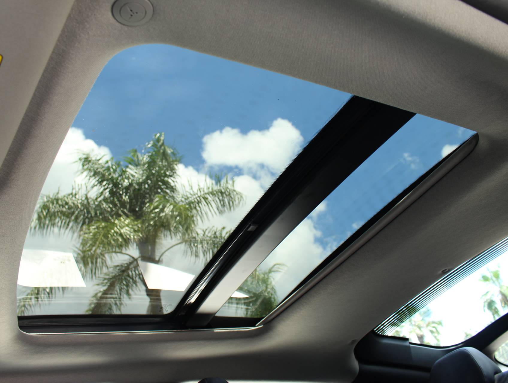 Florida Fine Cars - Used HYUNDAI VELOSTER 2015 WEST PALM Reflex