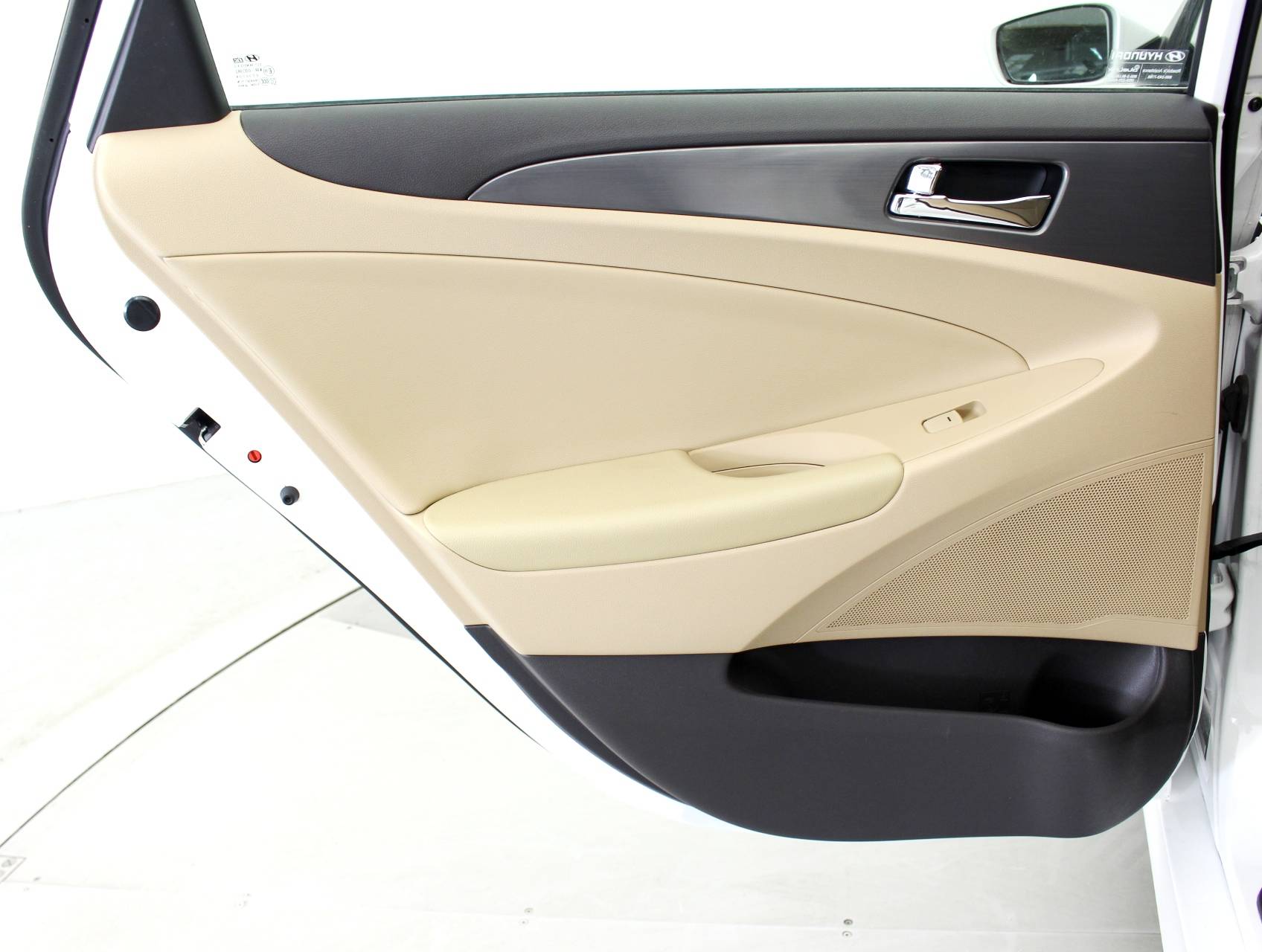 Florida Fine Cars - Used HYUNDAI SONATA HYBRID 2015 MIAMI 