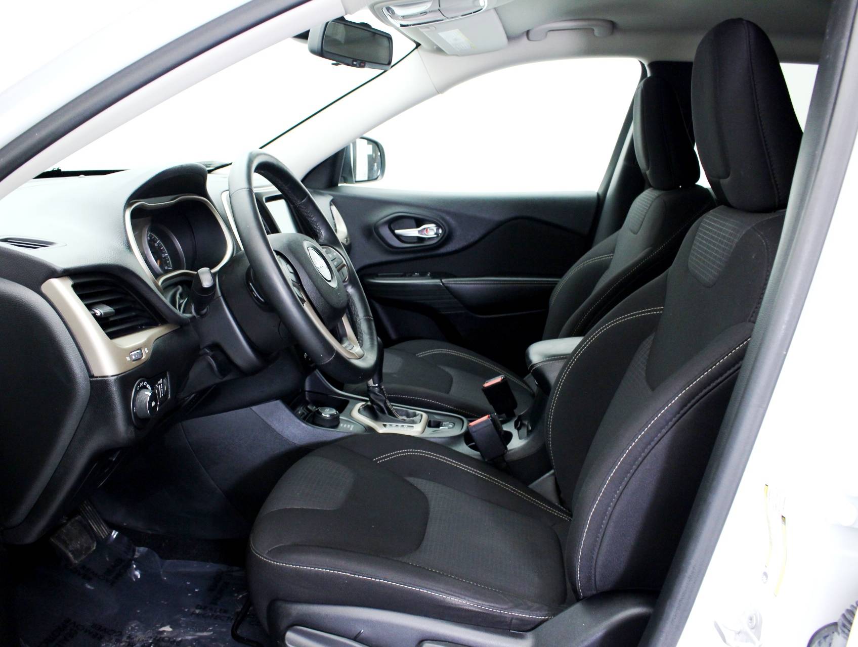 Florida Fine Cars - Used JEEP CHEROKEE 2015 MIAMI LATITUDE