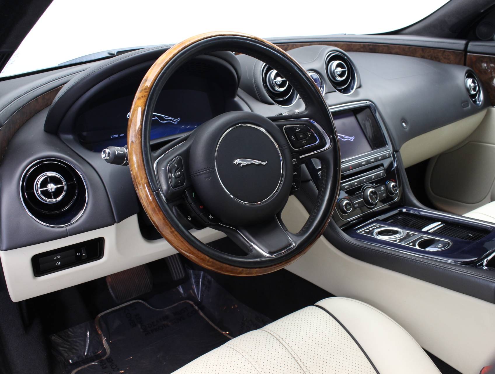 Florida Fine Cars - Used JAGUAR XJ 2012 WEST PALM XJ