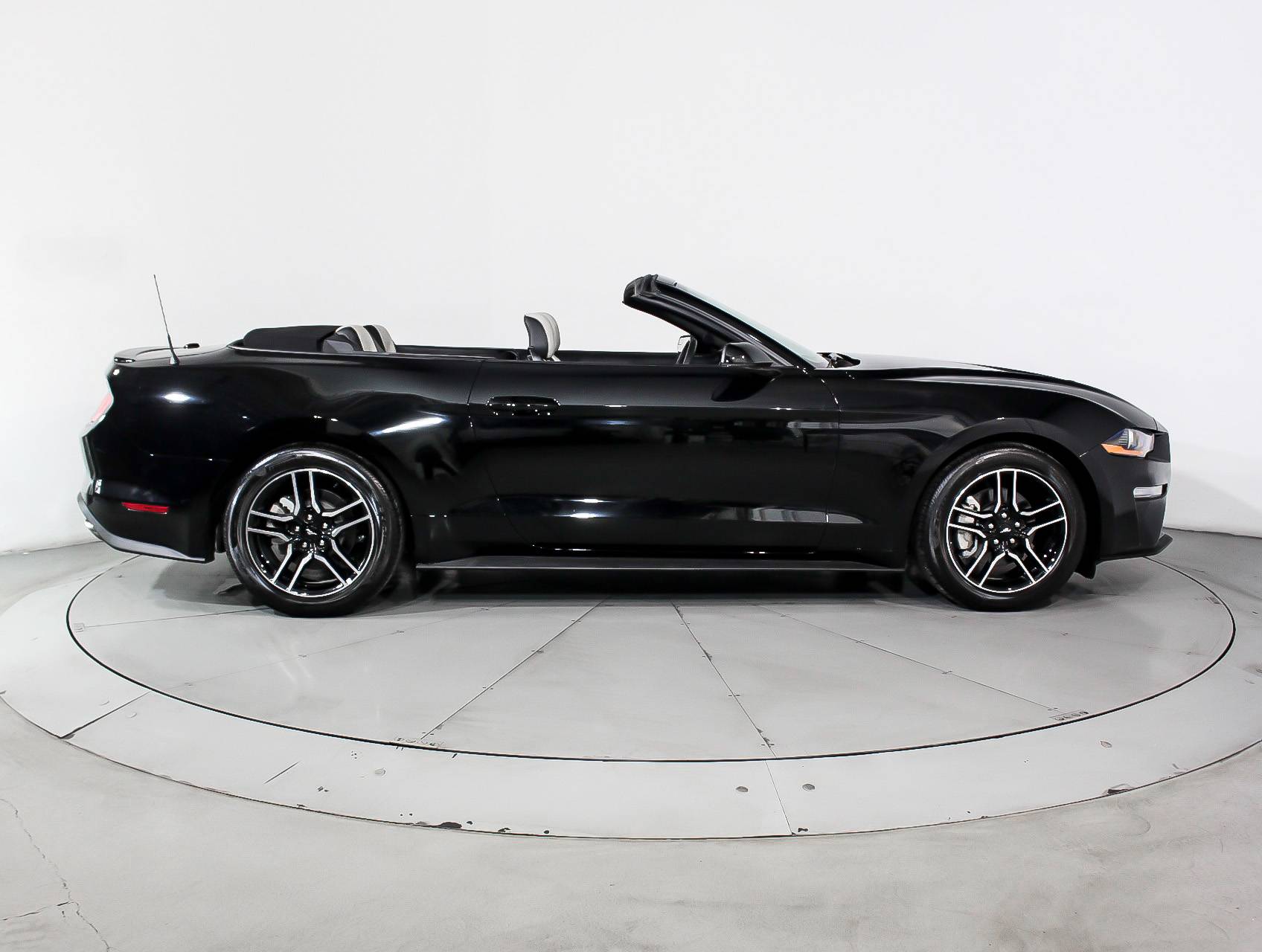 Florida Fine Cars - Used FORD MUSTANG 2018 MIAMI ECOBOOST