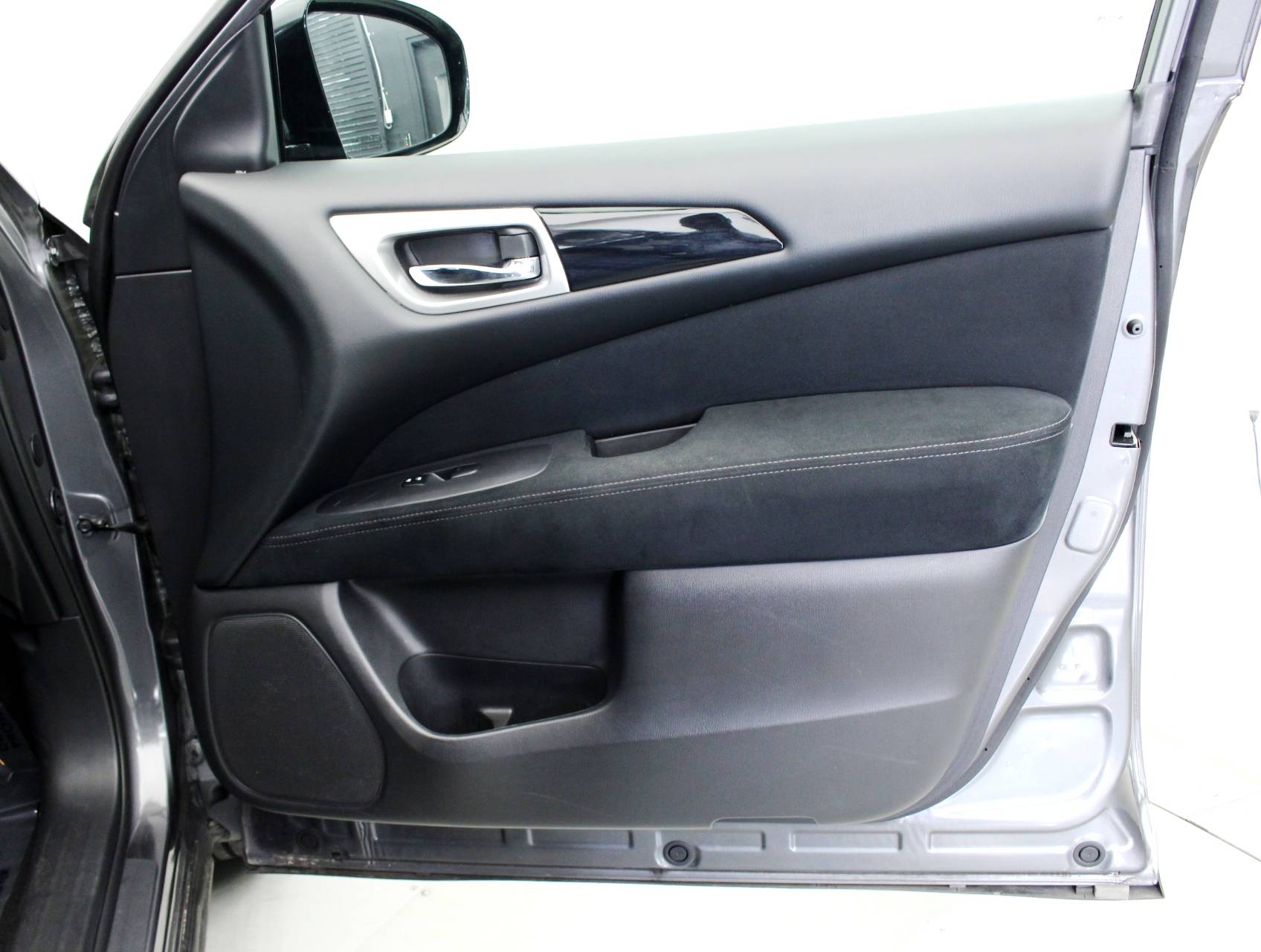 Florida Fine Cars - Used NISSAN PATHFINDER 2016 MIAMI S