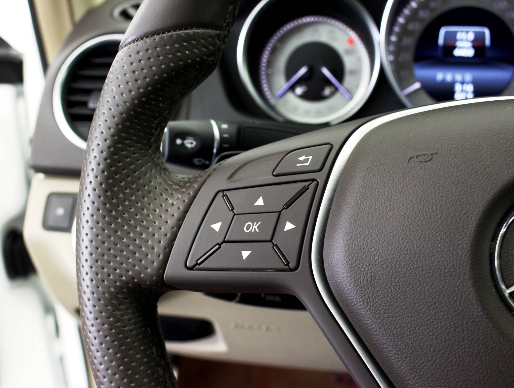 Florida Fine Cars - Used MERCEDES-BENZ C CLASS 2015 MIAMI C250