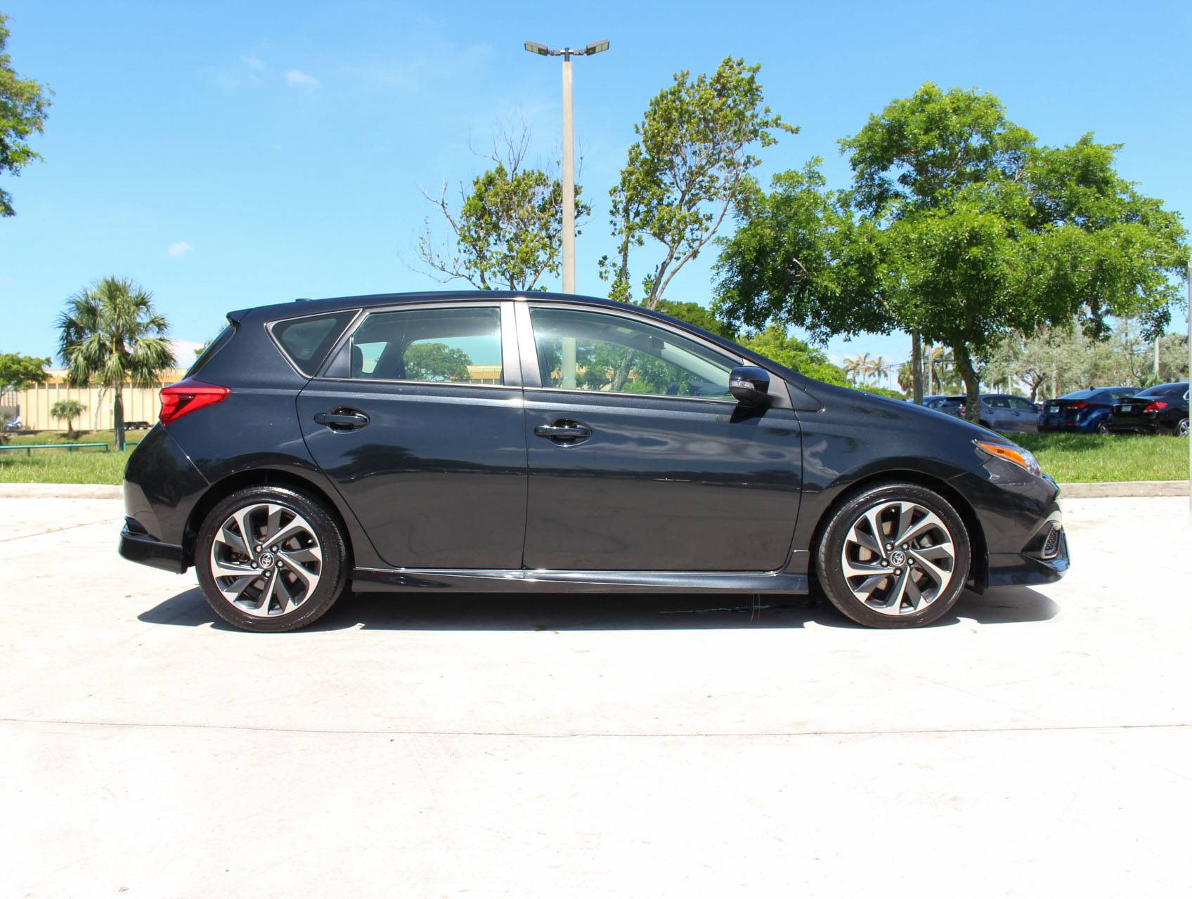 Florida Fine Cars - Used TOYOTA COROLLA IM 2017 MARGATE Hatchback