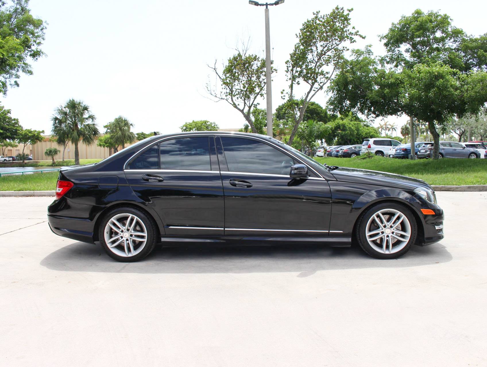 Florida Fine Cars - Used MERCEDES-BENZ C CLASS 2013 MIAMI C300 4MATIC
