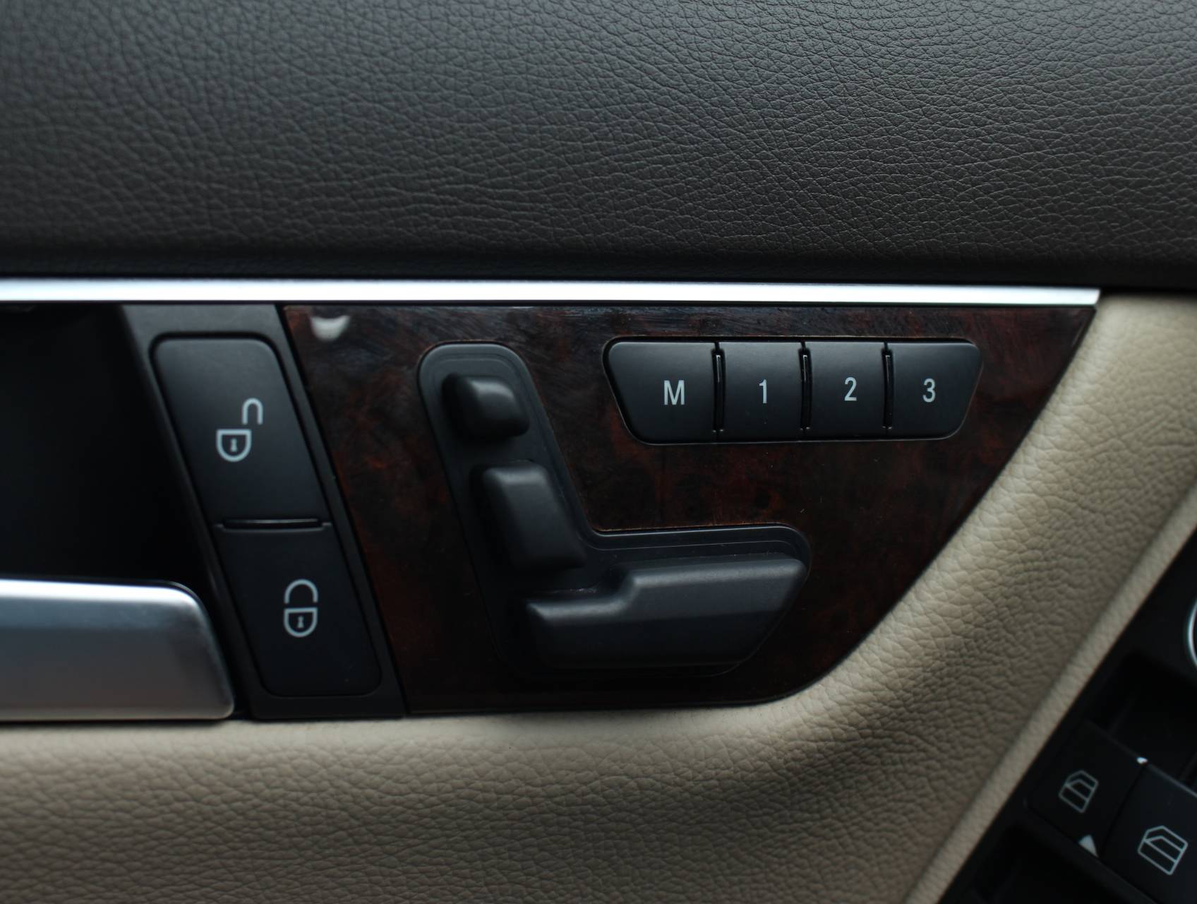 Florida Fine Cars - Used MERCEDES-BENZ C CLASS 2013 MIAMI C300 4MATIC