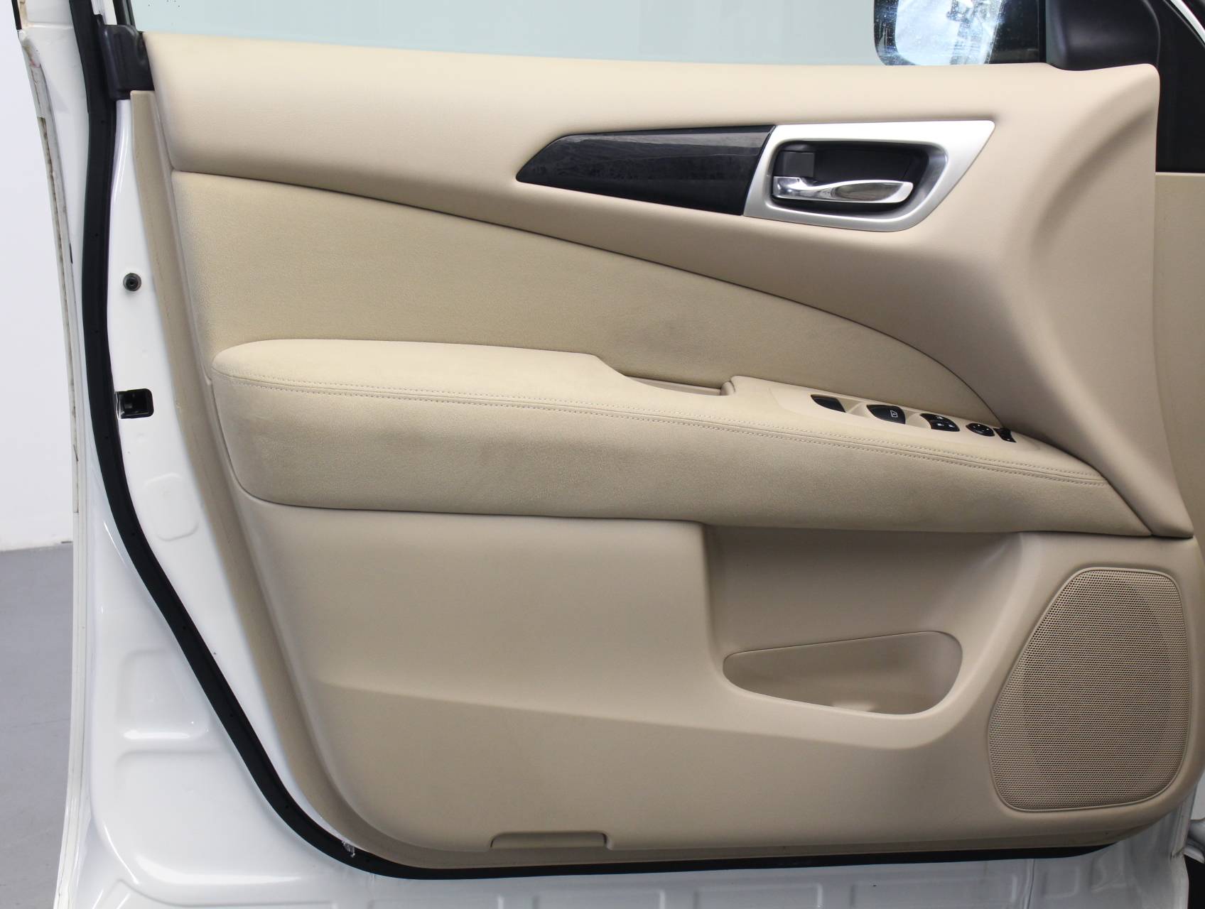 Florida Fine Cars - Used NISSAN PATHFINDER 2015 WEST PALM Sv