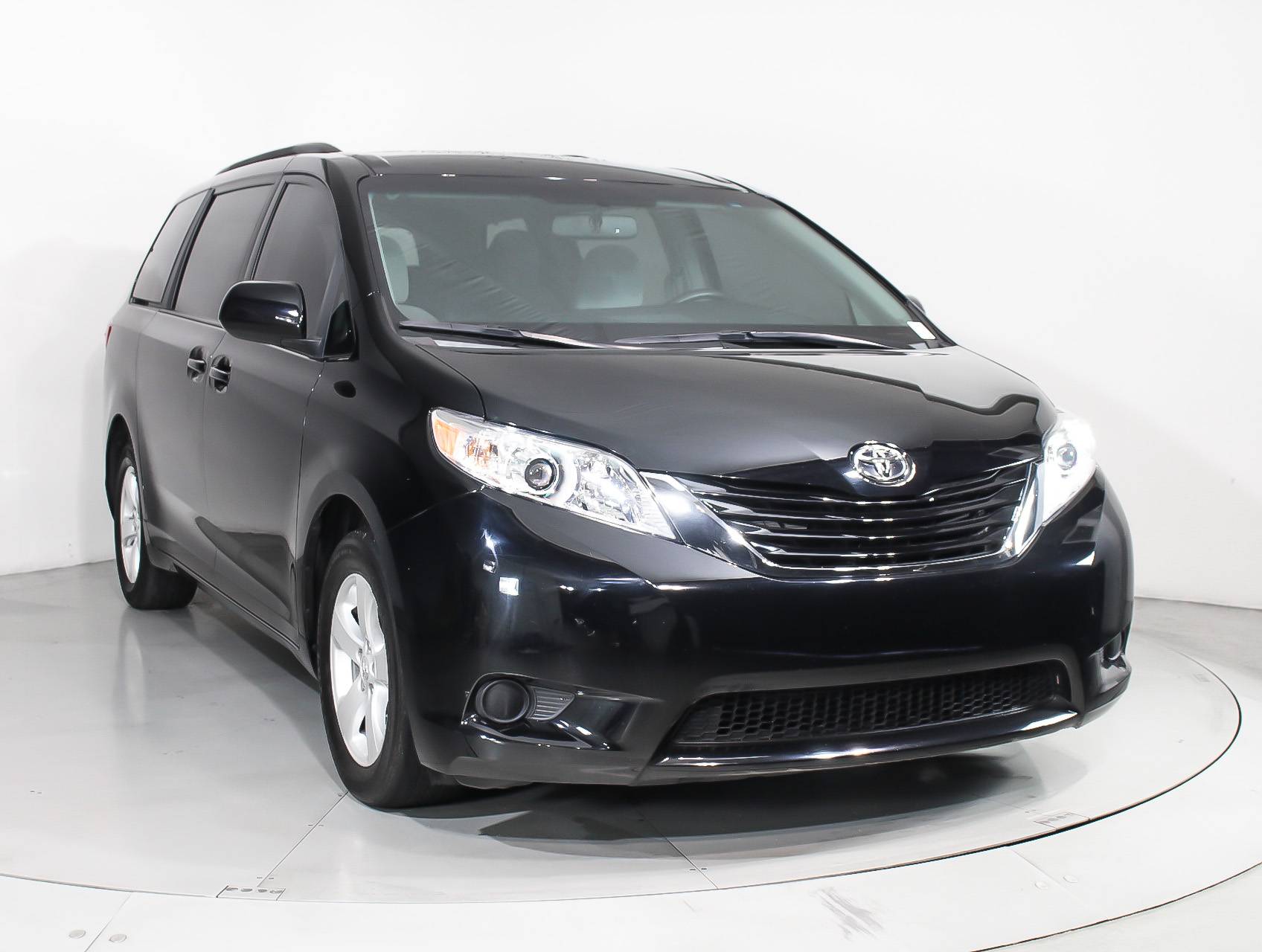 Florida Fine Cars - Used TOYOTA SIENNA 2015 MIAMI Le