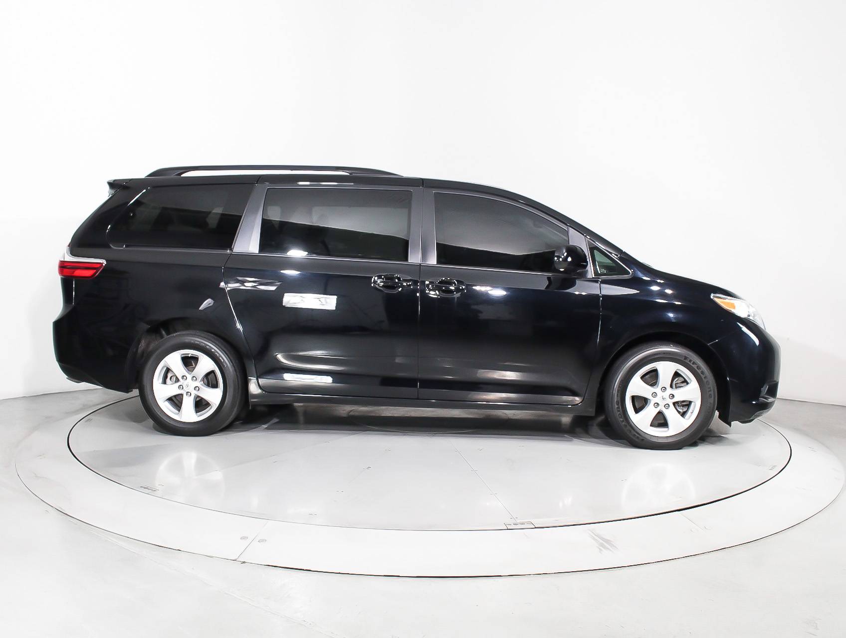 Florida Fine Cars - Used TOYOTA SIENNA 2015 MIAMI Le