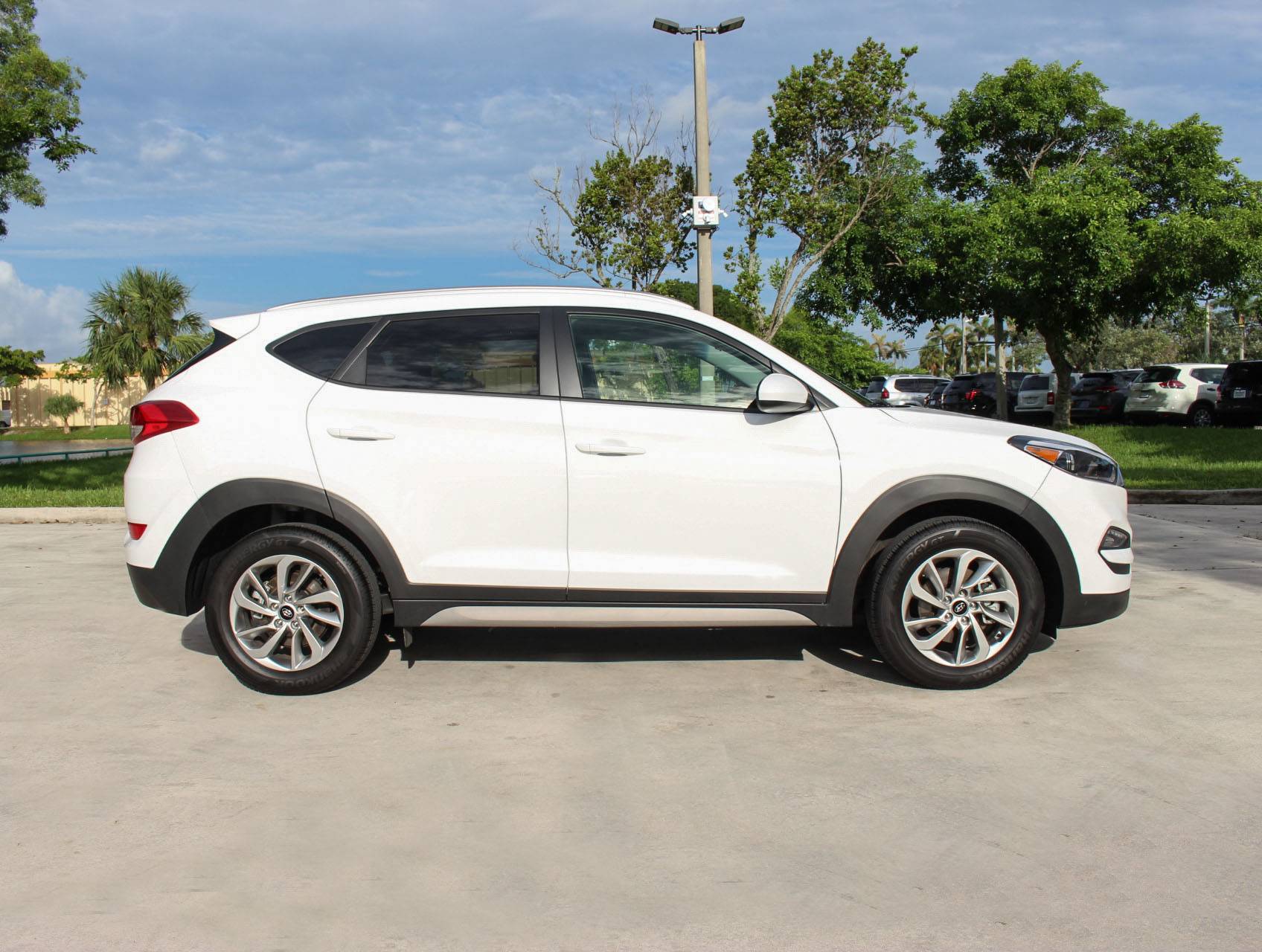 Florida Fine Cars - Used HYUNDAI TUCSON 2018 HOLLYWOOD Sel