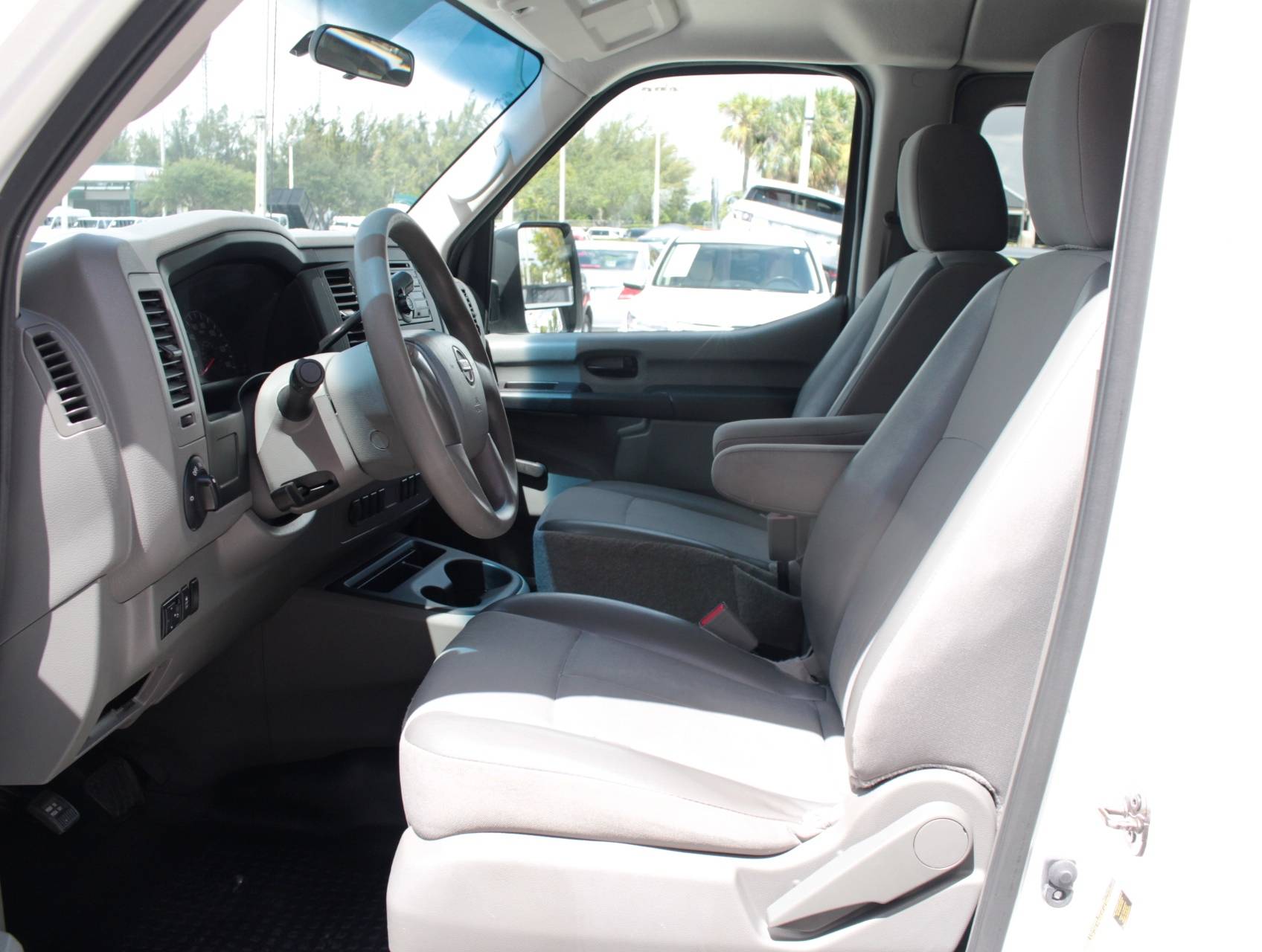 Florida Fine Cars - Used NISSAN NV3500 2016 MIAMI Passenger S