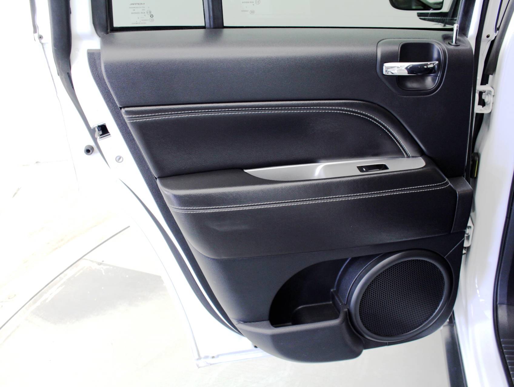 Florida Fine Cars - Used JEEP COMPASS 2015 HOLLYWOOD Latitude 4x4