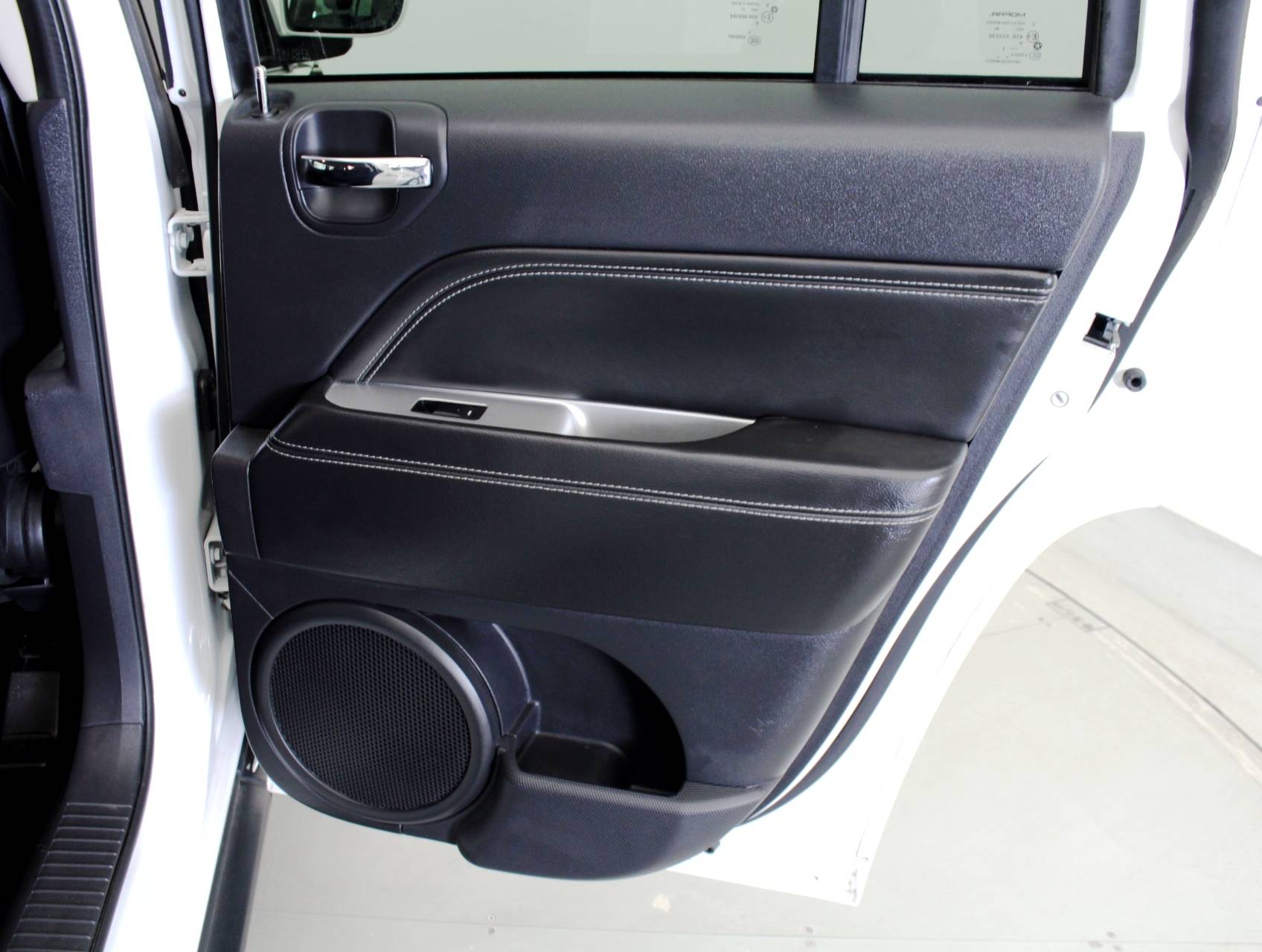 Florida Fine Cars - Used JEEP COMPASS 2015 HOLLYWOOD Latitude 4x4