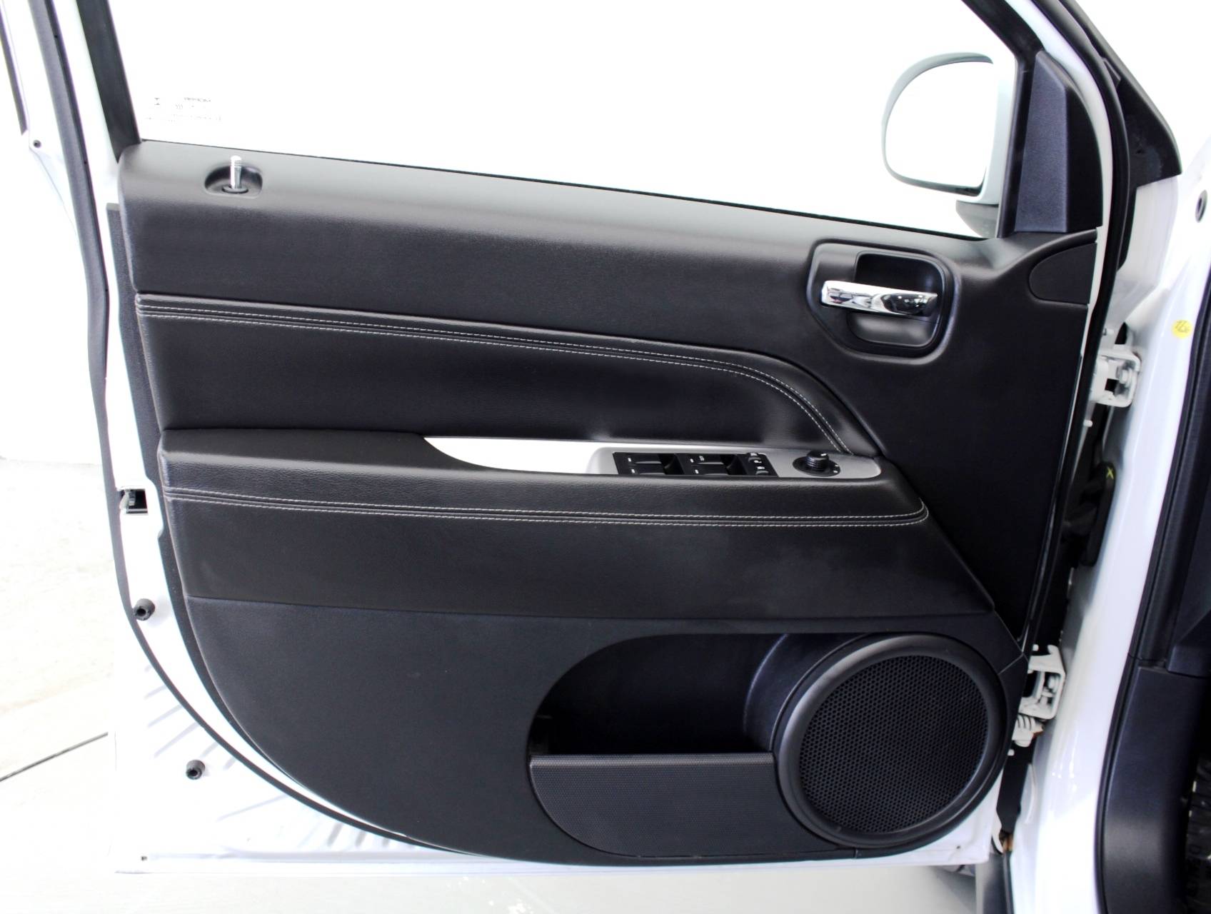 Florida Fine Cars - Used JEEP COMPASS 2015 HOLLYWOOD Latitude 4x4