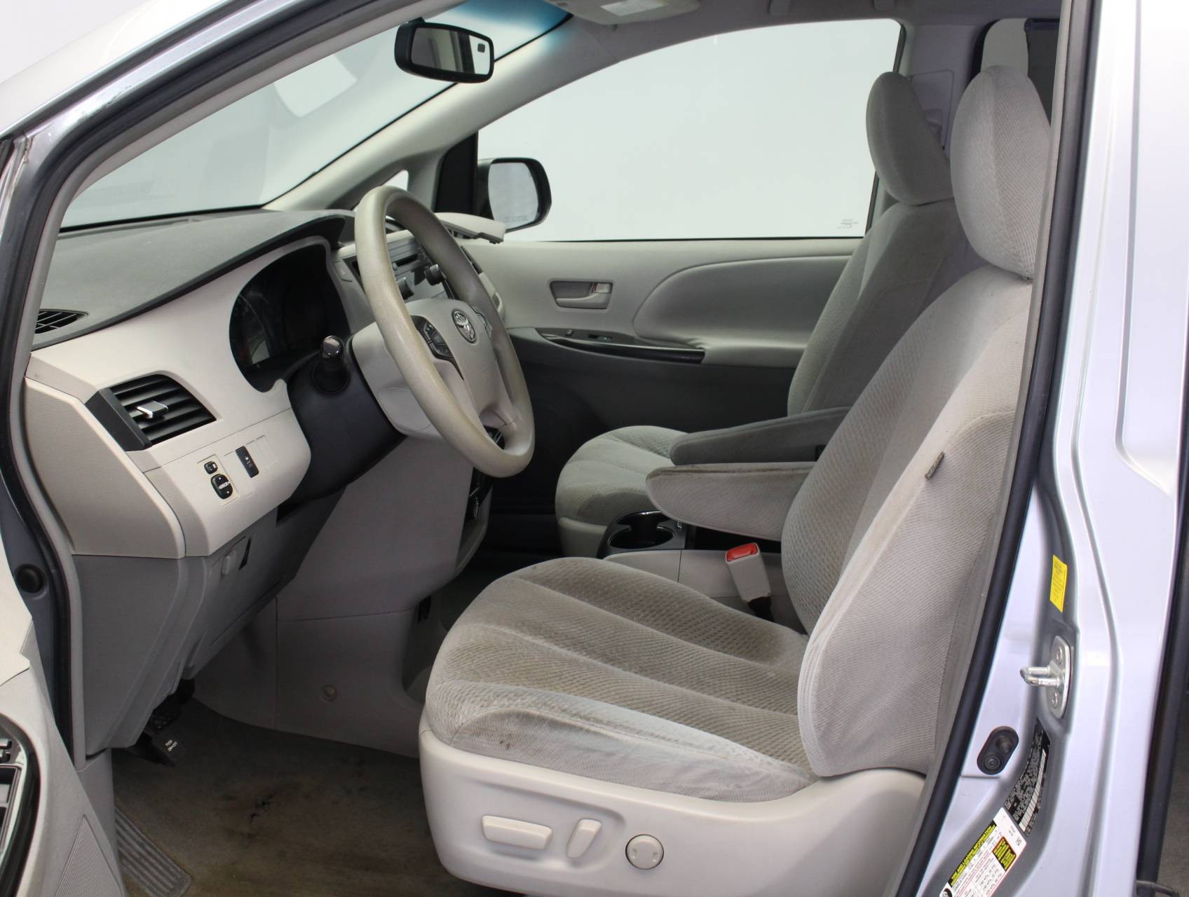 Florida Fine Cars - Used TOYOTA SIENNA 2011 MIAMI Le