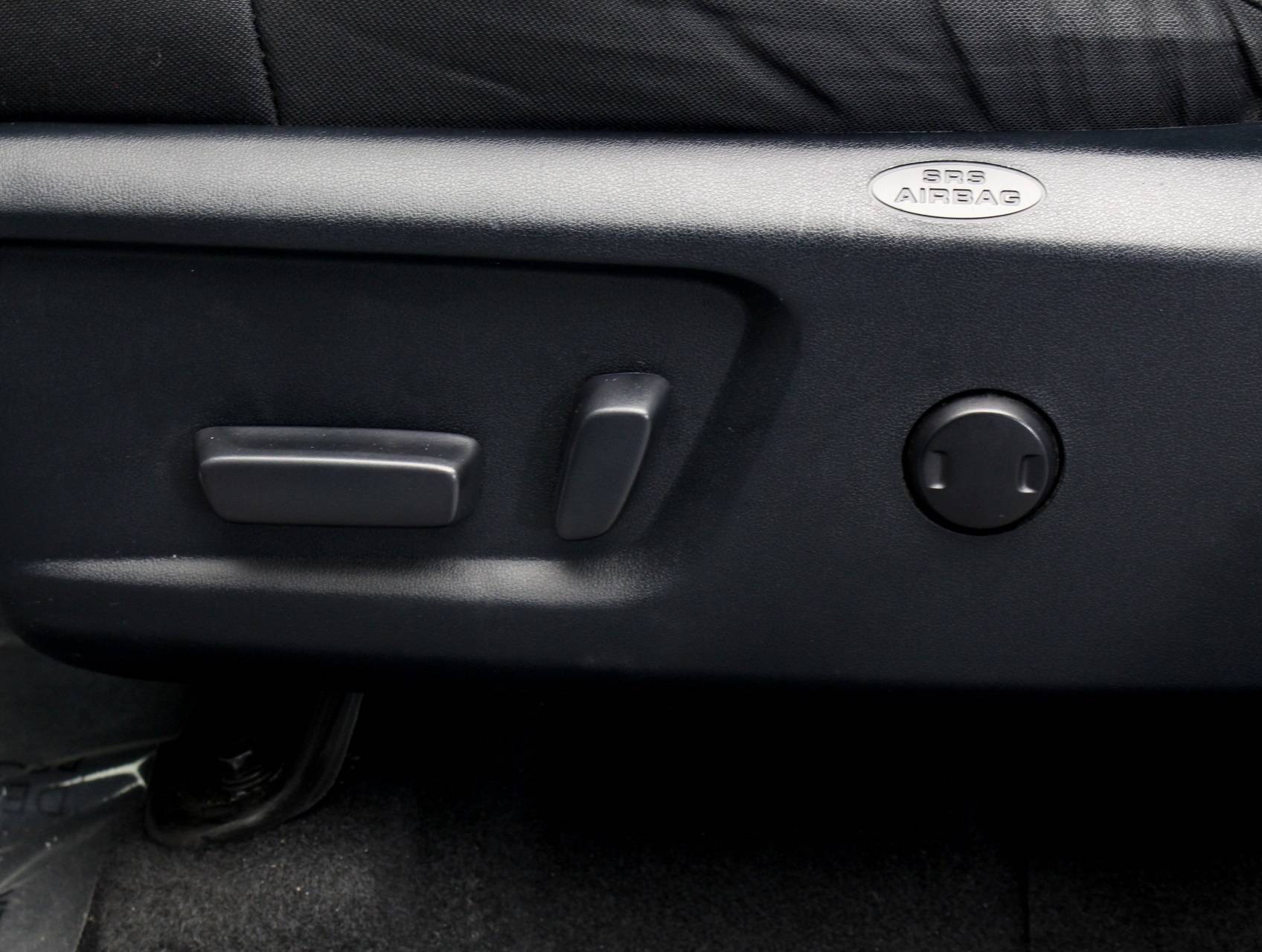 Florida Fine Cars - Used TOYOTA TUNDRA 2017 WEST PALM Sr5 Crewmax 4x4