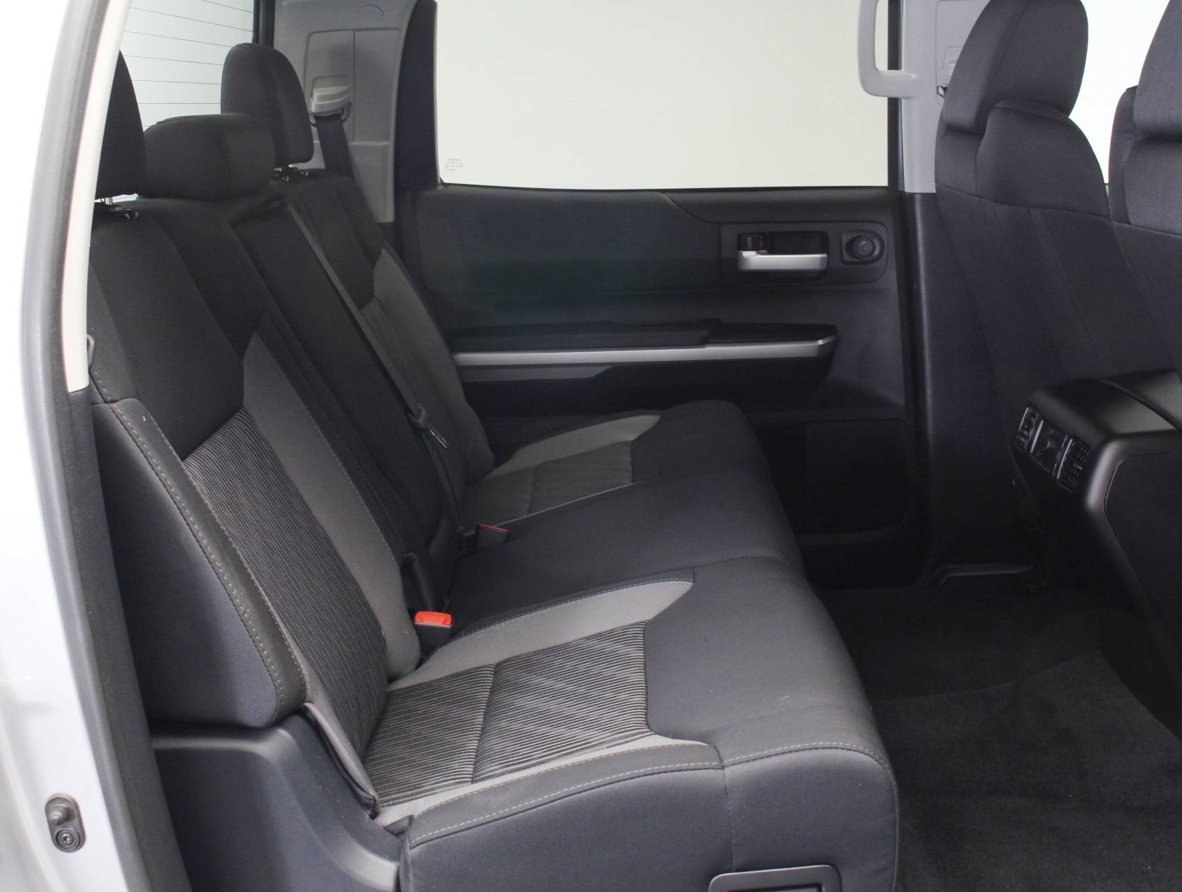 Florida Fine Cars - Used TOYOTA TUNDRA 2017 WEST PALM Sr5 Crewmax 4x4