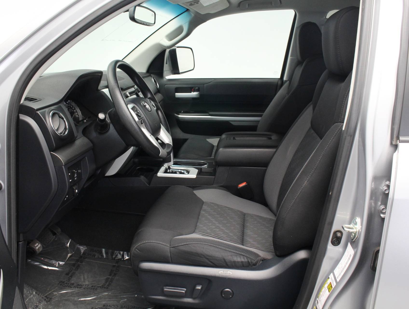 Florida Fine Cars - Used TOYOTA TUNDRA 2017 WEST PALM Sr5 Crewmax 4x4