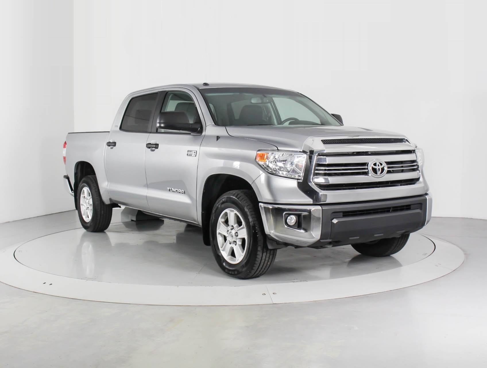 Florida Fine Cars - Used TOYOTA TUNDRA 2017 WEST PALM Sr5 Crewmax 4x4