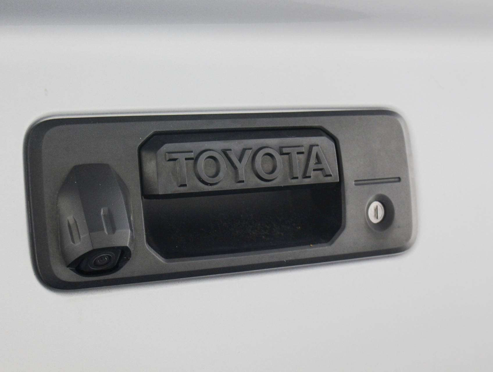 Florida Fine Cars - Used TOYOTA TUNDRA 2017 WEST PALM Sr5 Crewmax 4x4