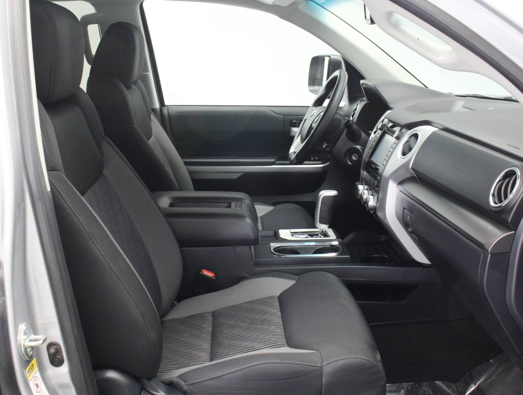 Florida Fine Cars - Used TOYOTA TUNDRA 2017 WEST PALM Sr5 Crewmax 4x4