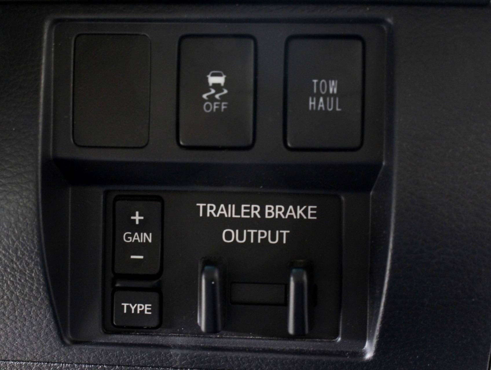 Florida Fine Cars - Used TOYOTA TUNDRA 2017 WEST PALM Sr5 Crewmax 4x4