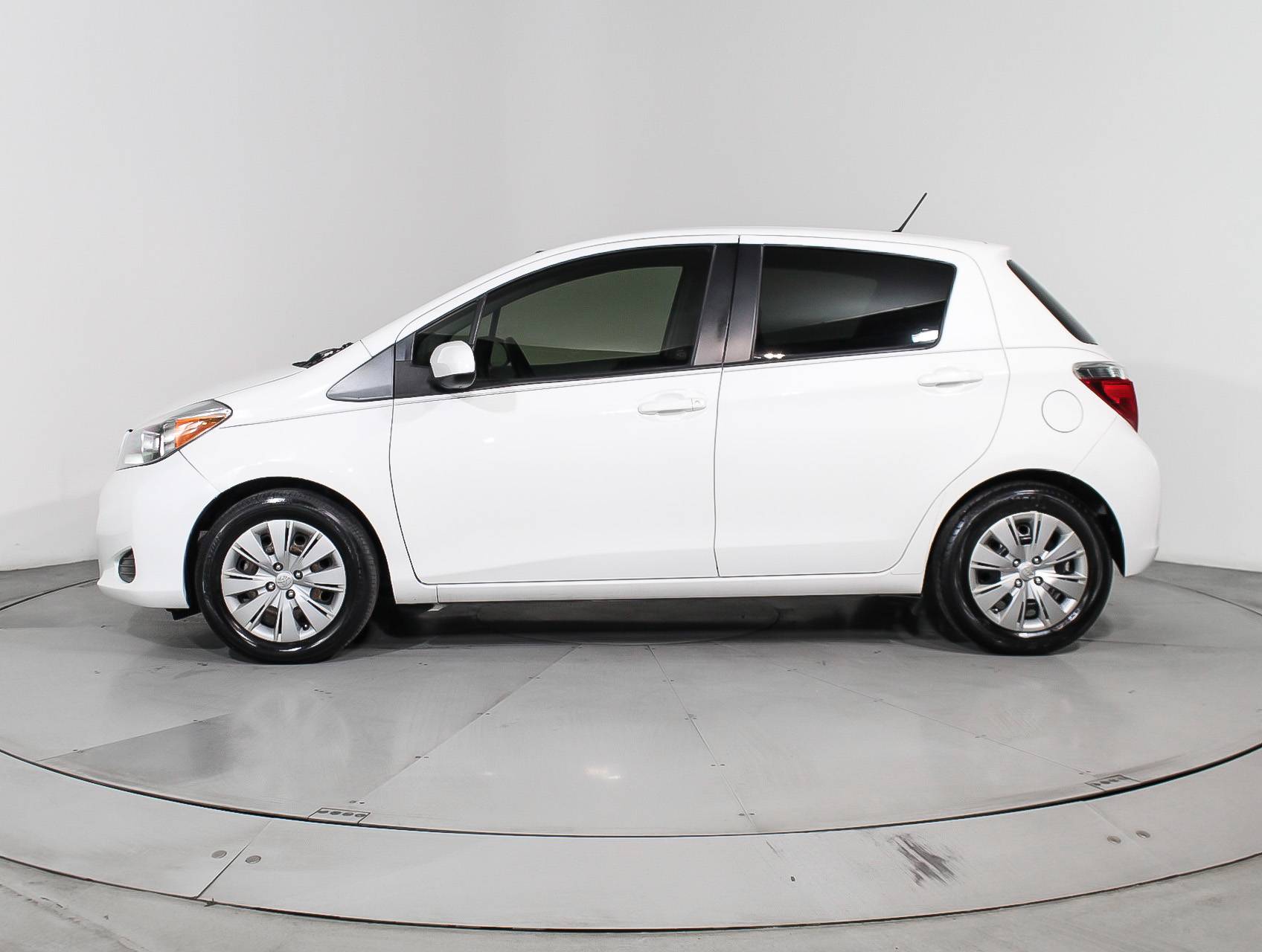 Florida Fine Cars - Used TOYOTA YARIS 2013 MIAMI Le