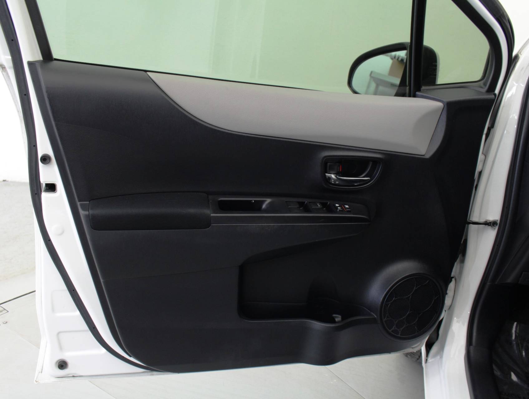 Florida Fine Cars - Used TOYOTA YARIS 2013 MIAMI Le