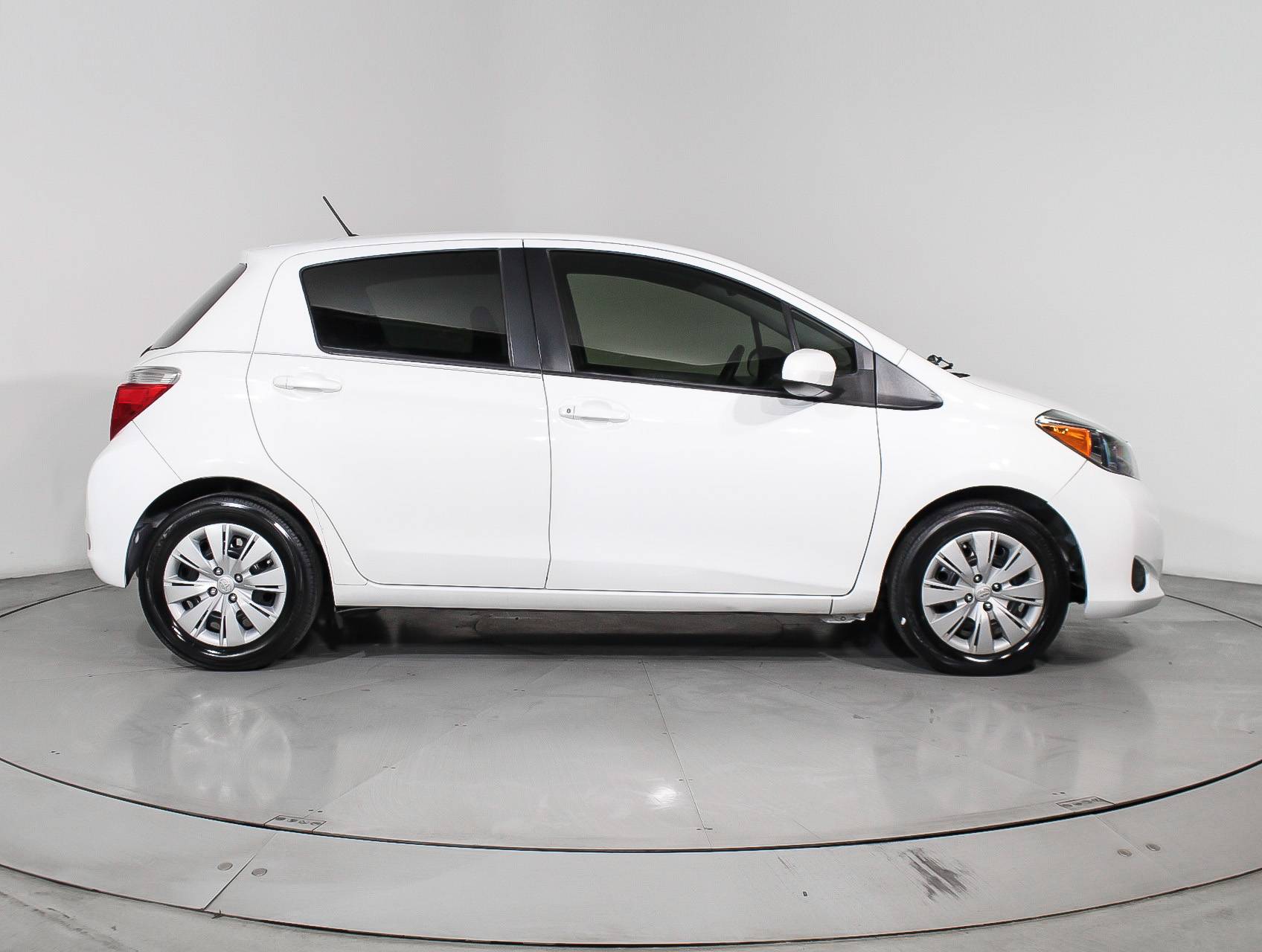 Florida Fine Cars - Used TOYOTA YARIS 2013 MIAMI Le
