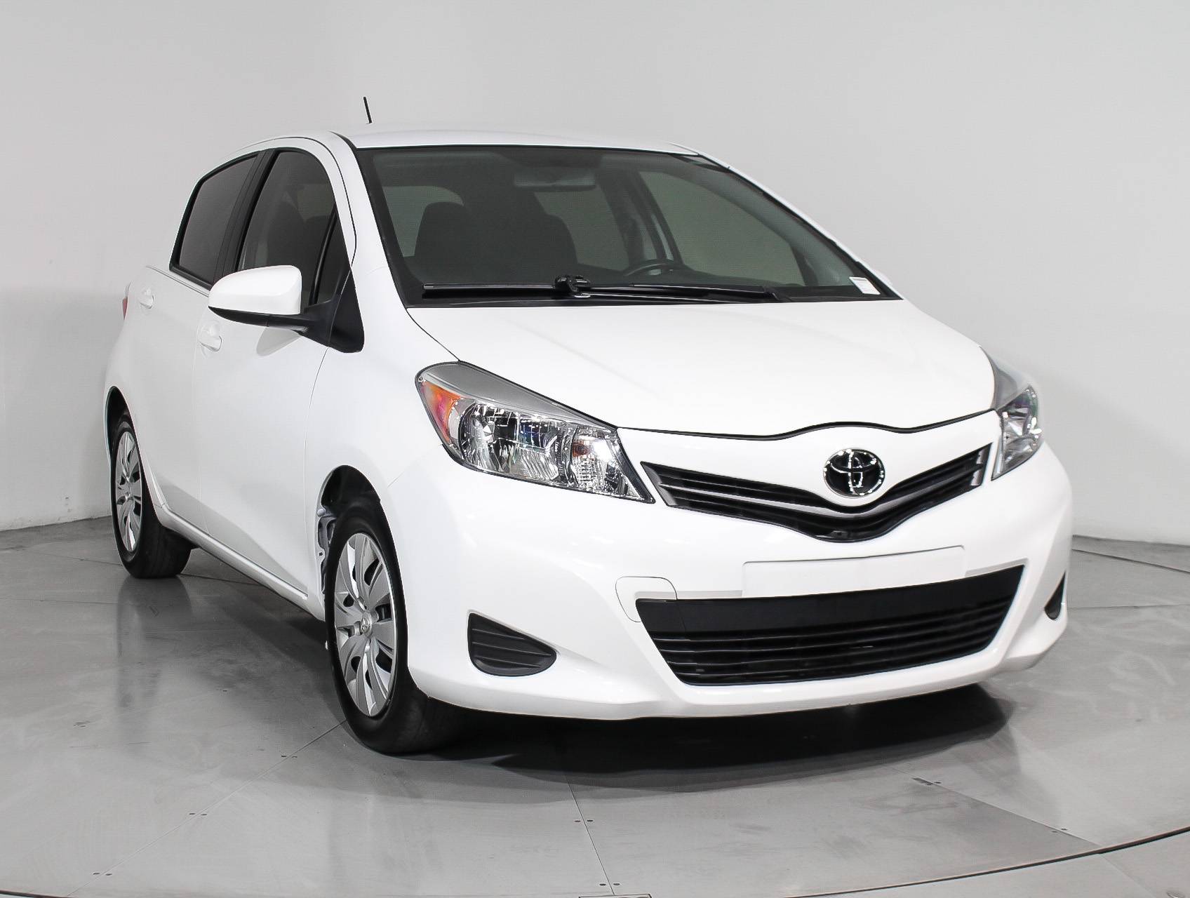 Florida Fine Cars - Used TOYOTA YARIS 2013 MIAMI Le