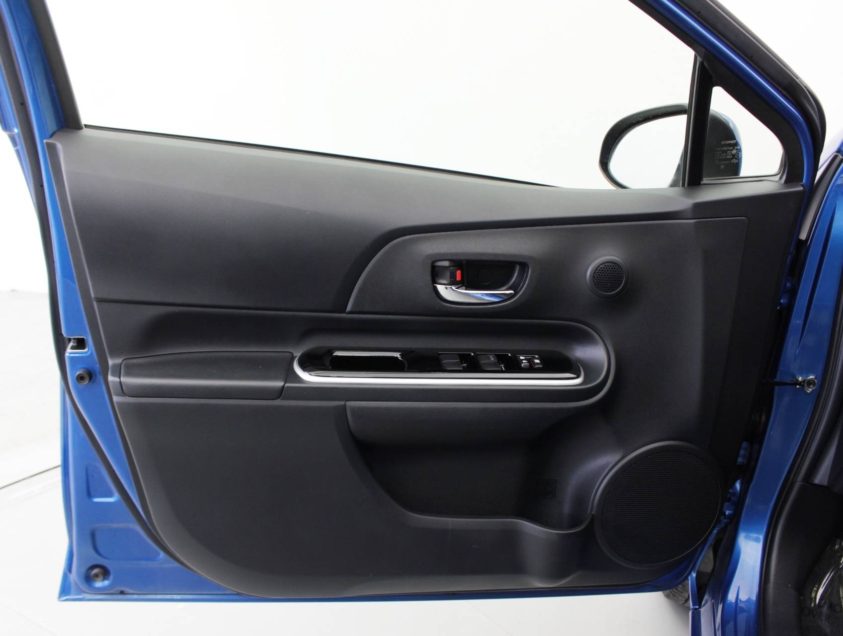 Florida Fine Cars - Used TOYOTA PRIUS C 2015 HOLLYWOOD Two