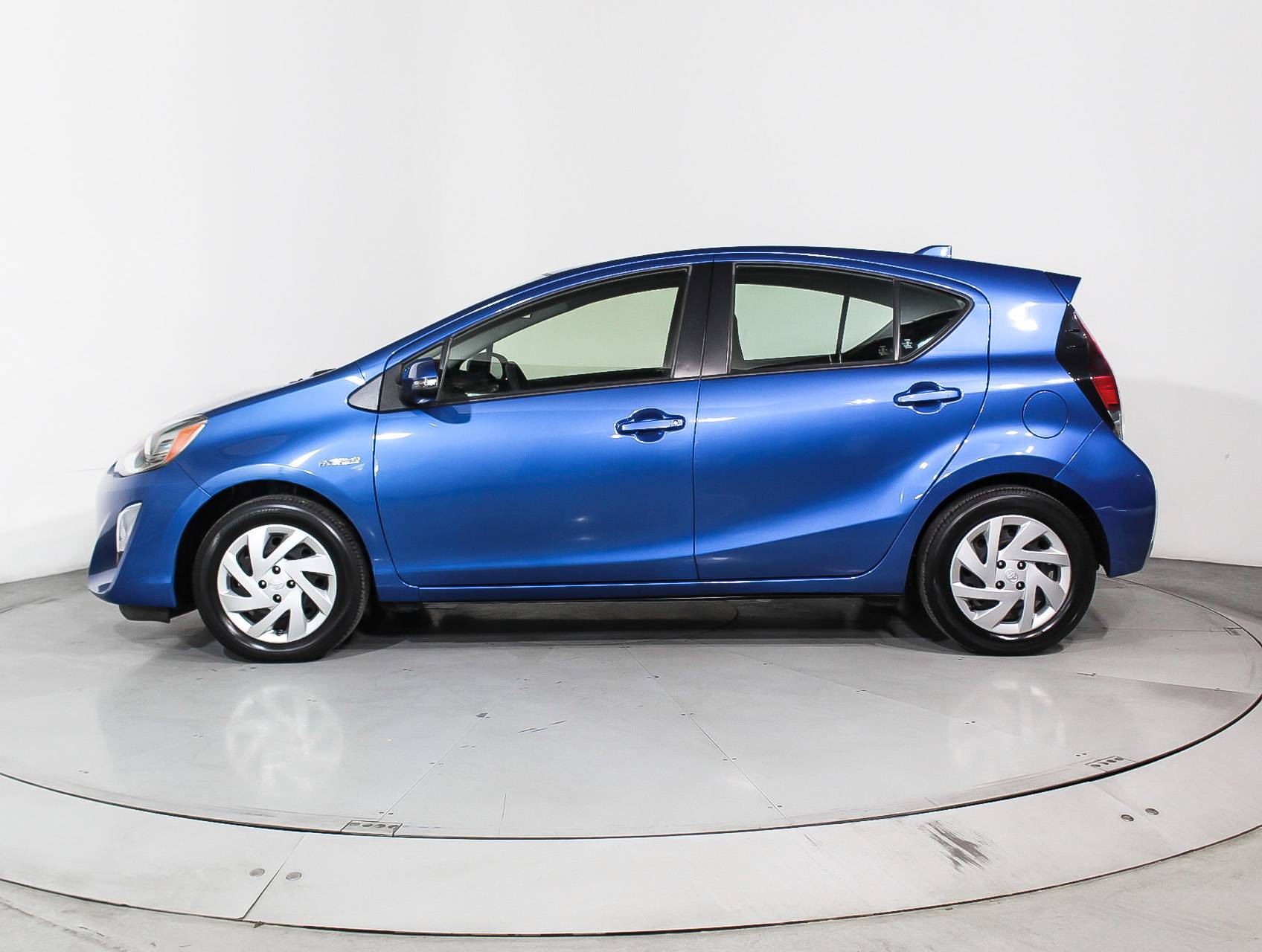 Florida Fine Cars - Used TOYOTA PRIUS C 2015 HOLLYWOOD Two