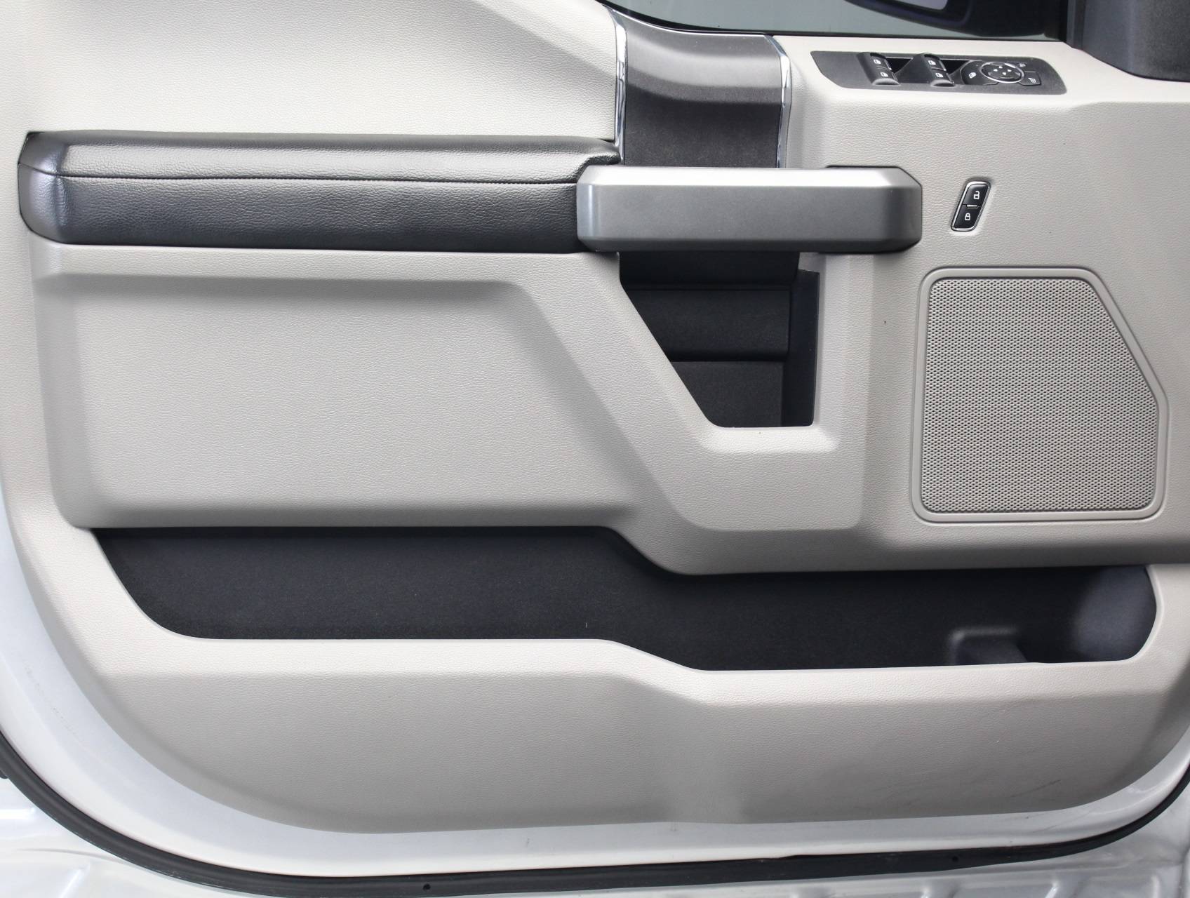 Florida Fine Cars - Used FORD F 150 2016 WEST PALM Xlt Supercrew