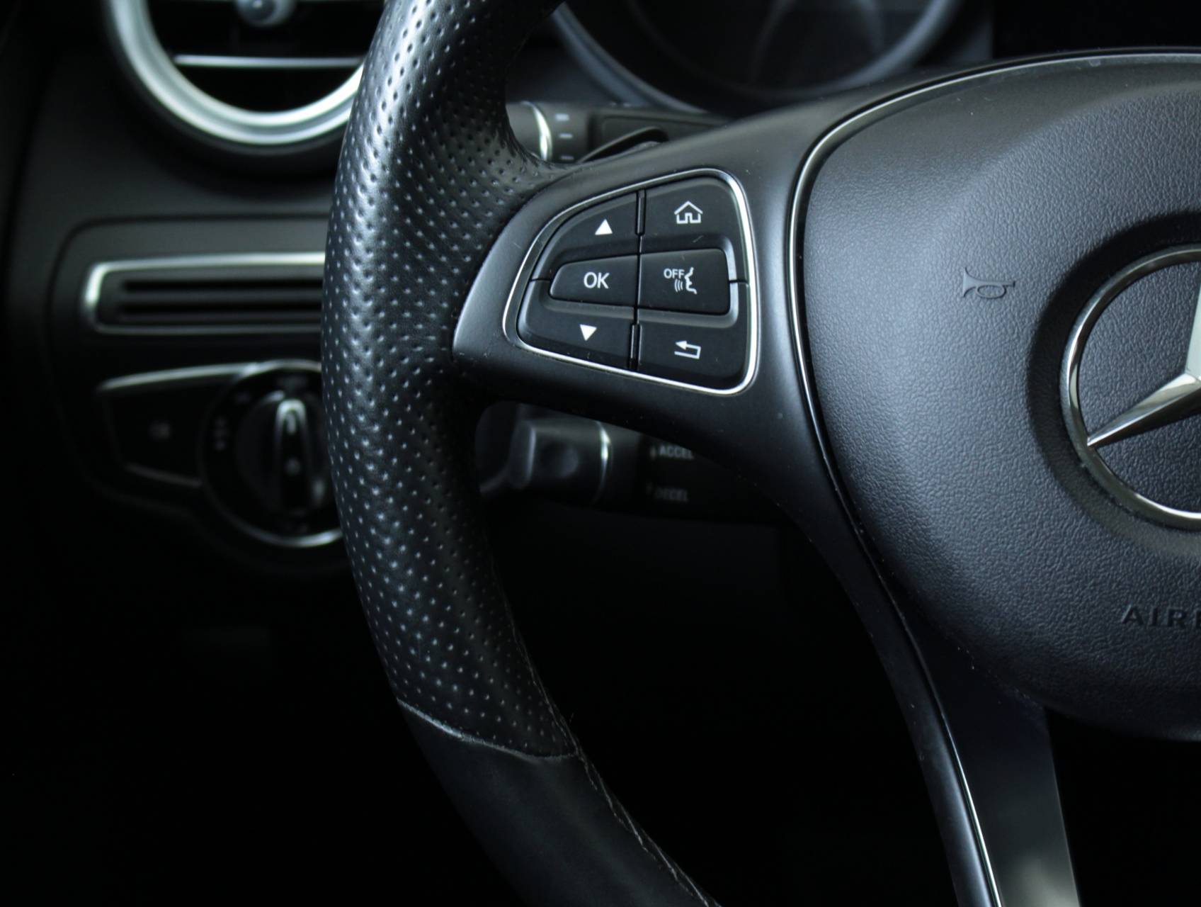 Florida Fine Cars - Used MERCEDES-BENZ C CLASS 2015 MARGATE C300