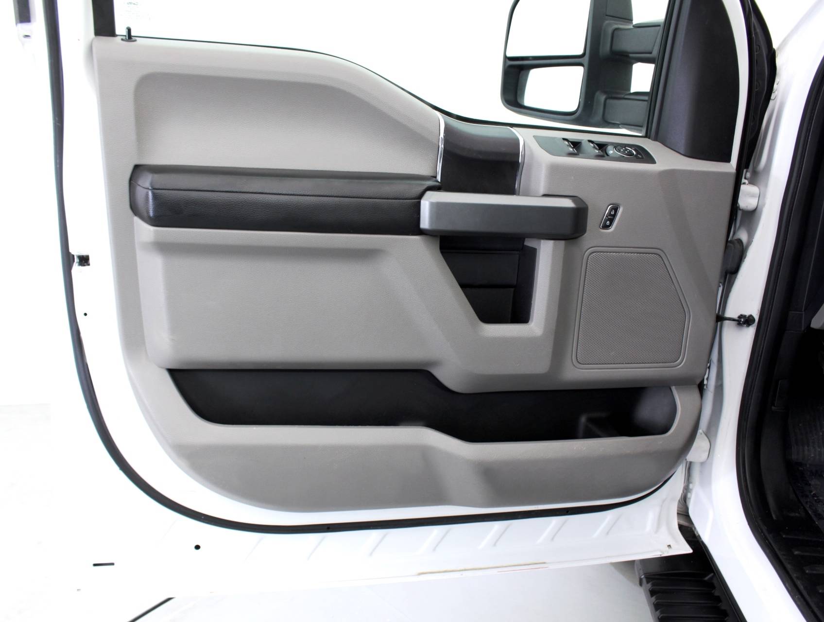 Florida Fine Cars - Used FORD F 150 2016 WEST PALM Xlt Super Cab 4x4