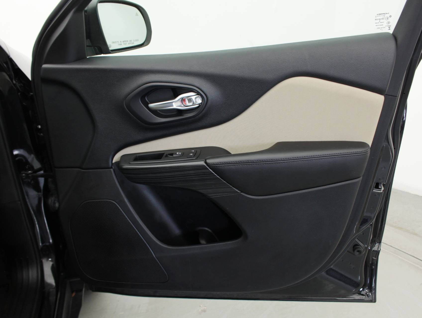 Florida Fine Cars - Used JEEP CHEROKEE 2016 MIAMI LATITUDE