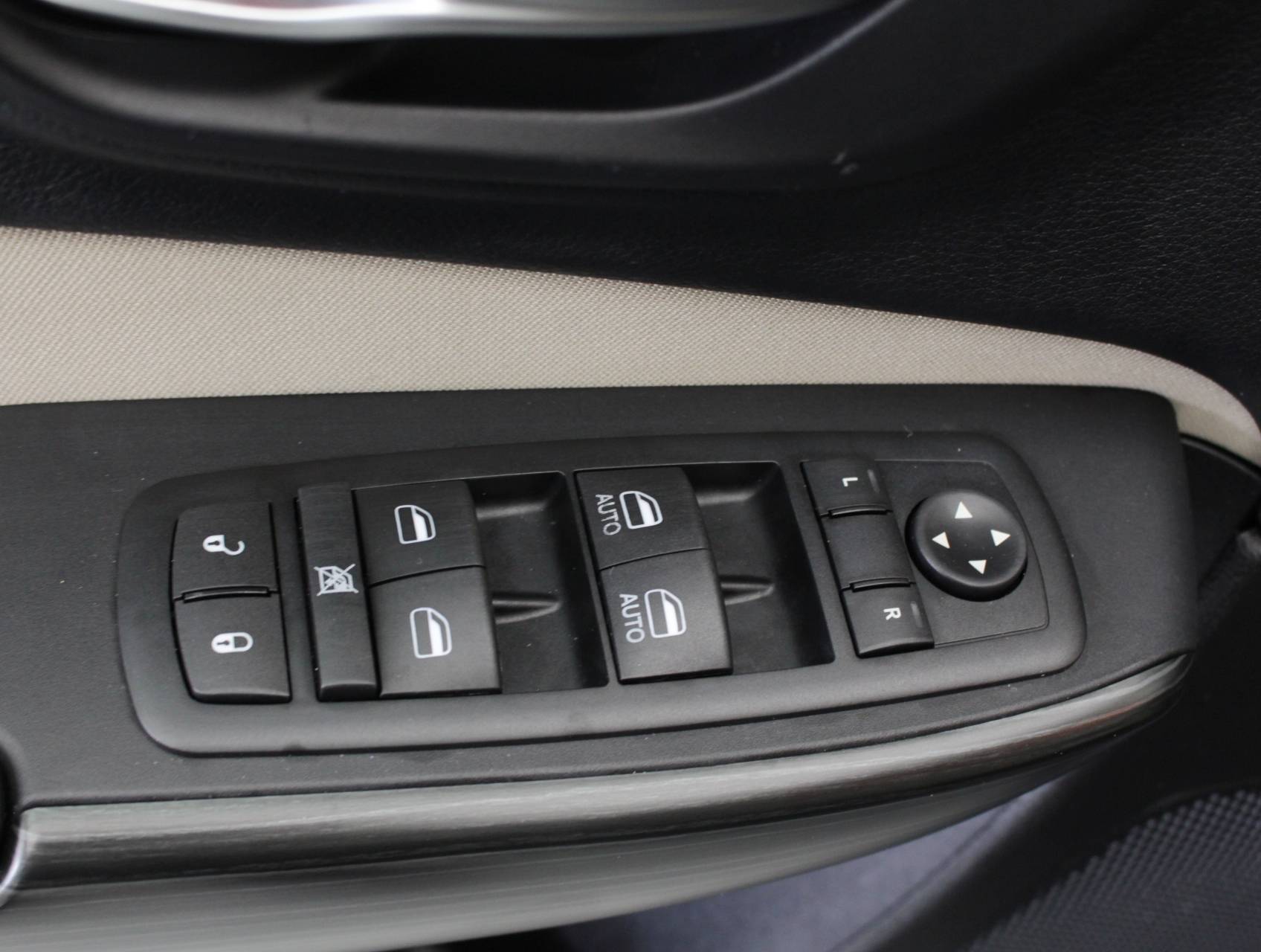 Florida Fine Cars - Used JEEP CHEROKEE 2016 MIAMI LATITUDE