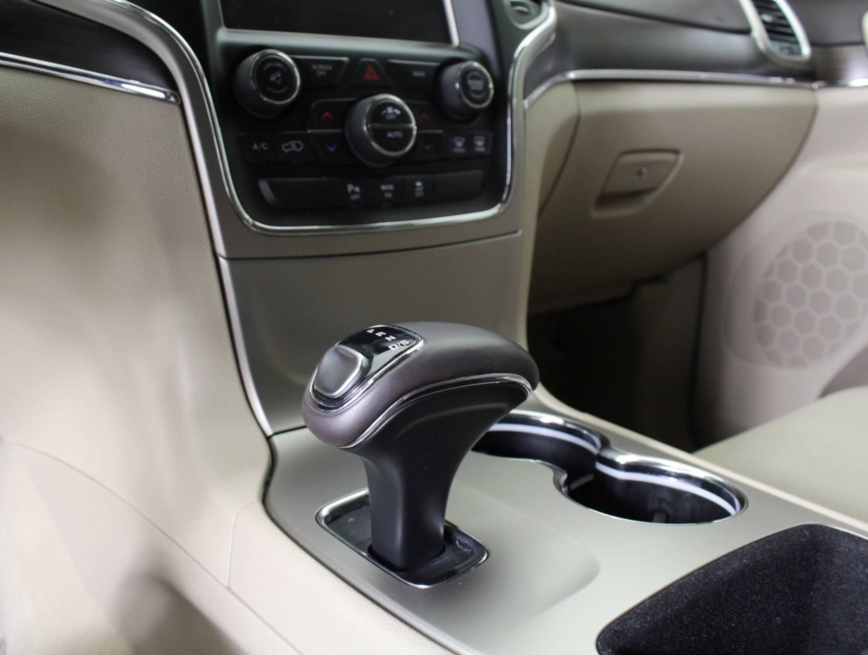 Florida Fine Cars - Used JEEP GRAND CHEROKEE 2014 MIAMI OVERLAND