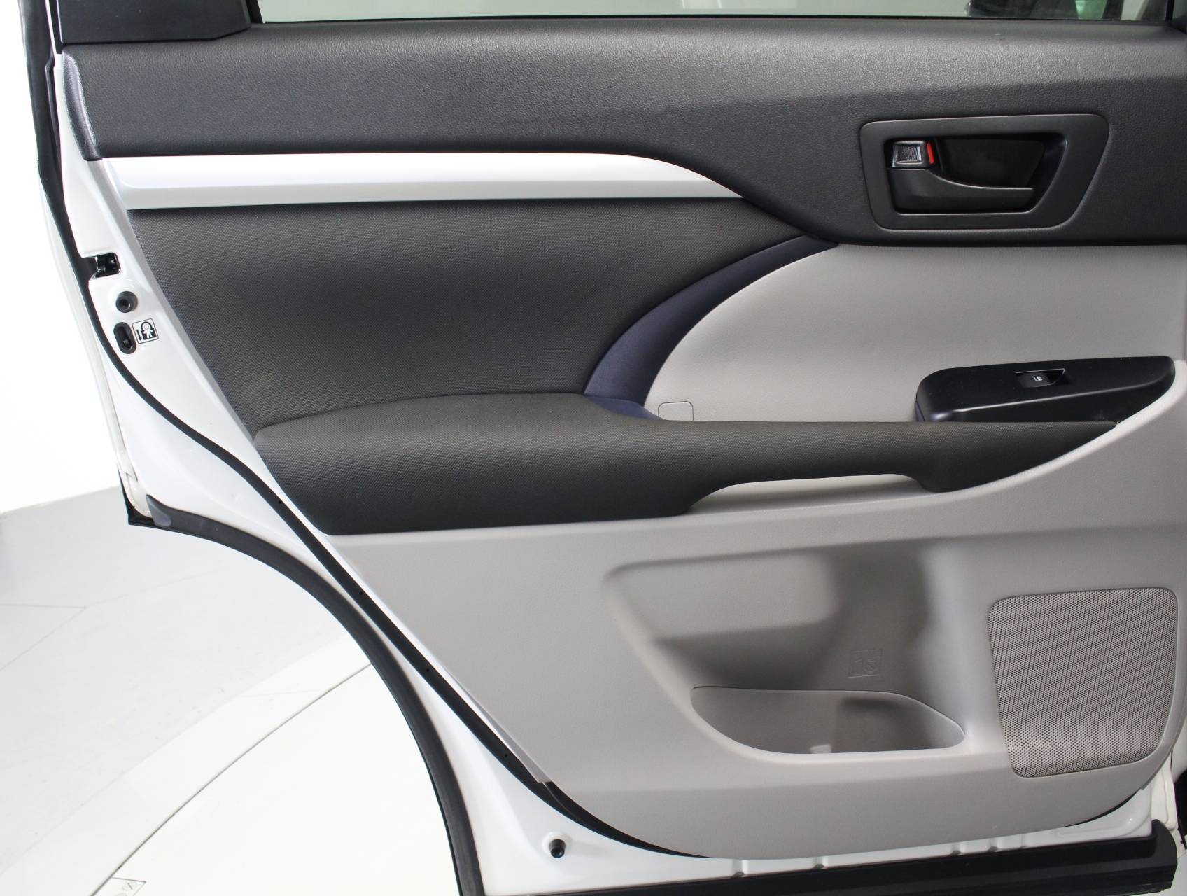 Florida Fine Cars - Used TOYOTA HIGHLANDER 2016 WEST PALM Le V6