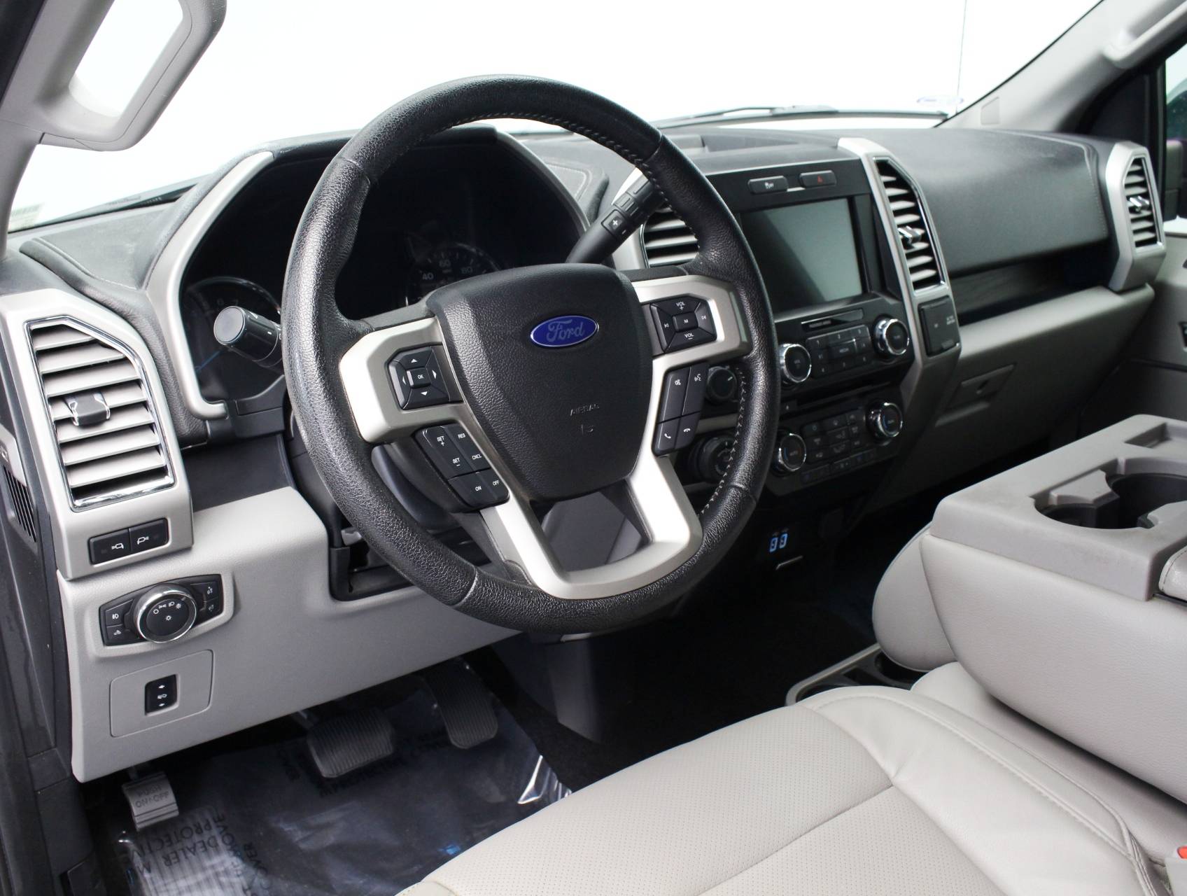 Florida Fine Cars - Used FORD F 150 2016 WEST PALM Lariat Supercrew 4x4