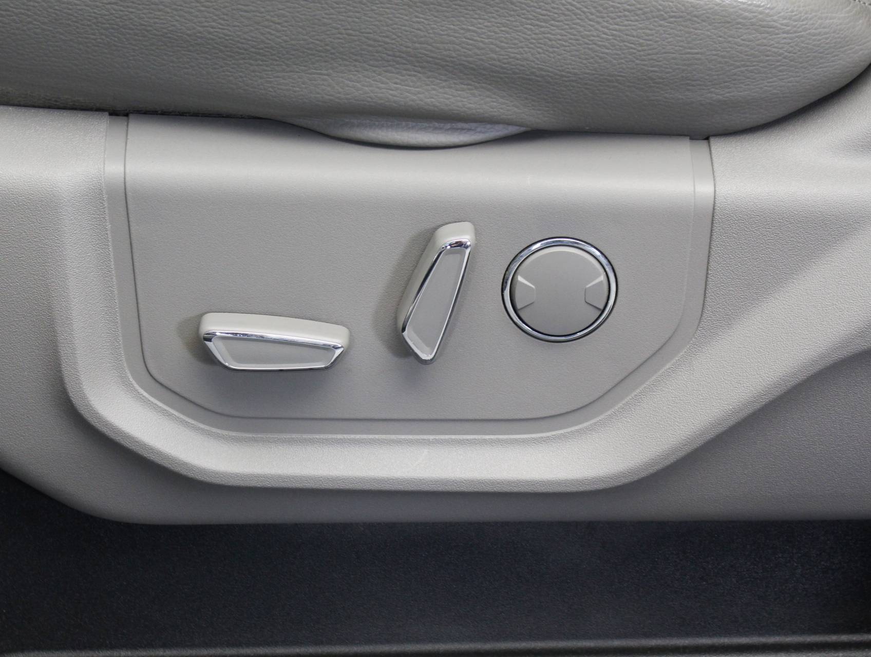 Florida Fine Cars - Used FORD F 150 2016 WEST PALM Lariat Supercrew 4x4