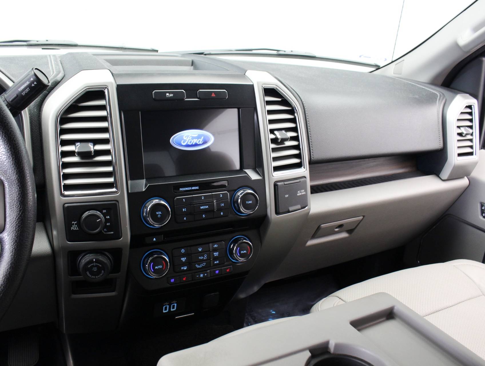 Florida Fine Cars - Used FORD F 150 2016 WEST PALM Lariat Supercrew 4x4