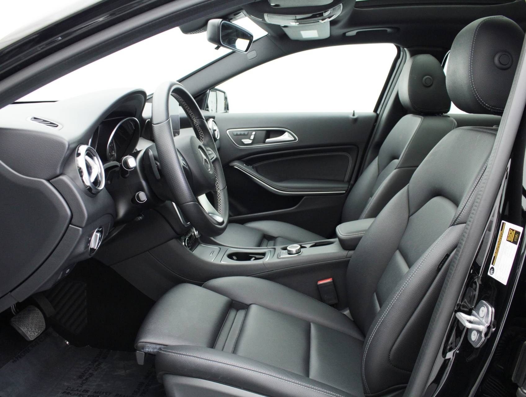 Florida Fine Cars - Used MERCEDES-BENZ GLA CLASS 2018 MIAMI GLA250