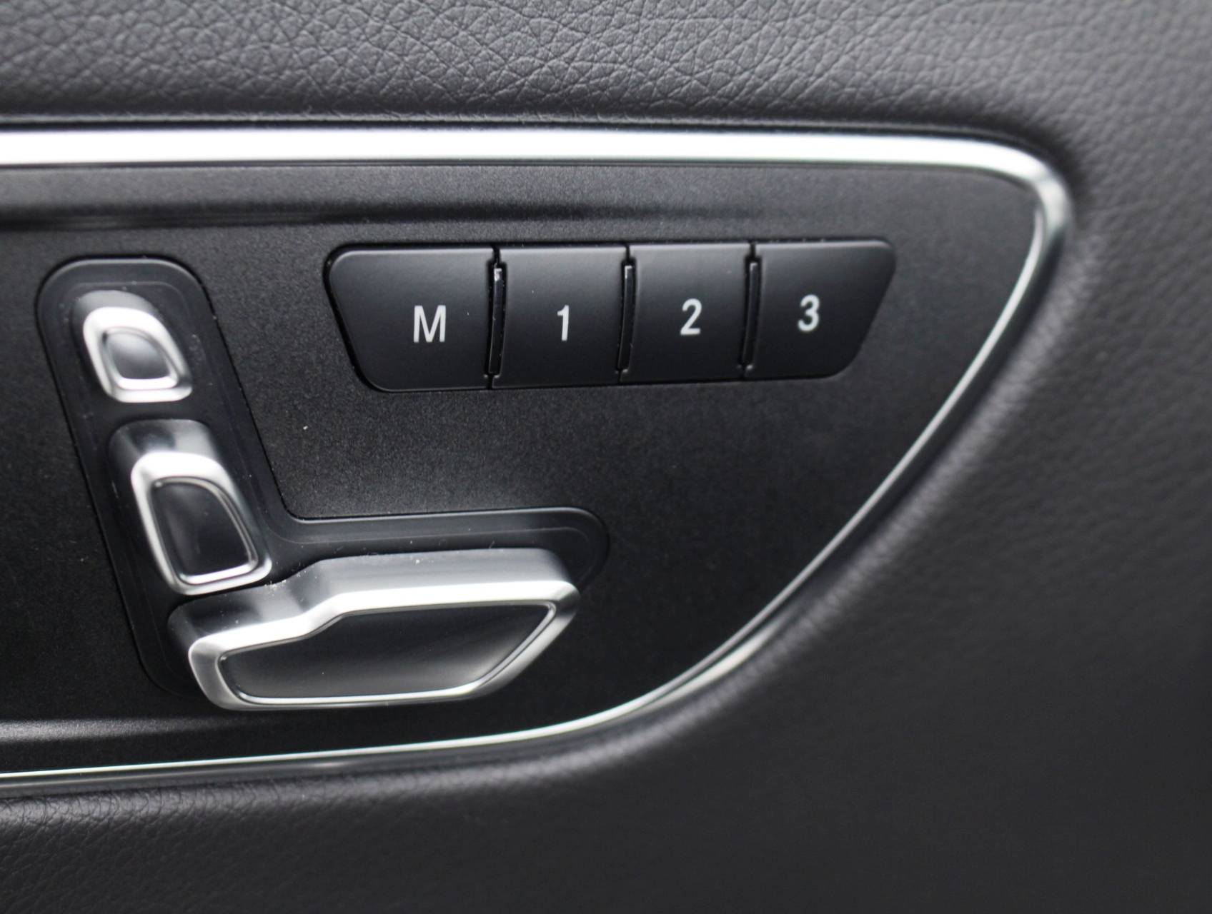 Florida Fine Cars - Used MERCEDES-BENZ GLA CLASS 2018 MIAMI GLA250