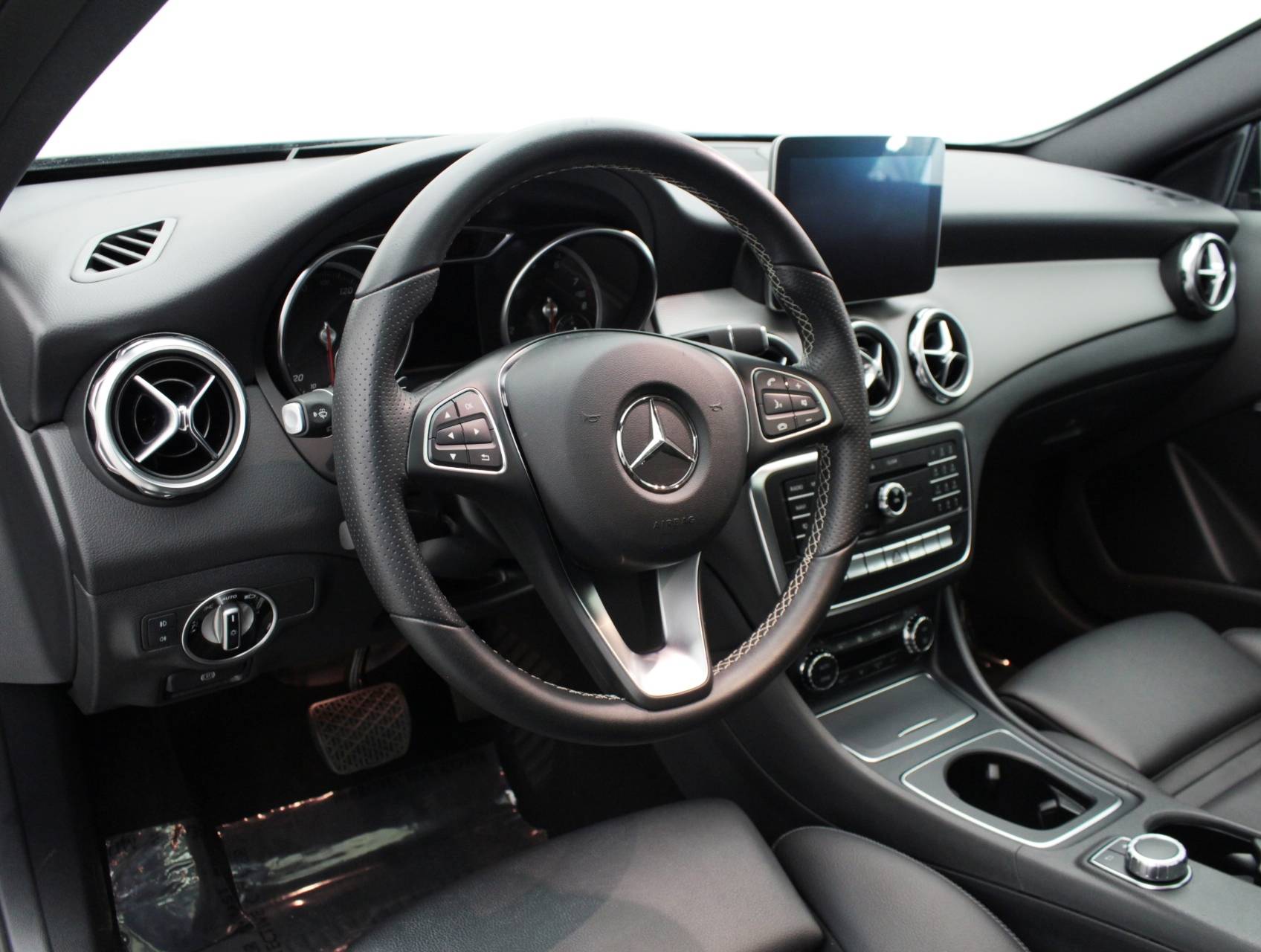 Florida Fine Cars - Used MERCEDES-BENZ GLA CLASS 2018 MIAMI GLA250