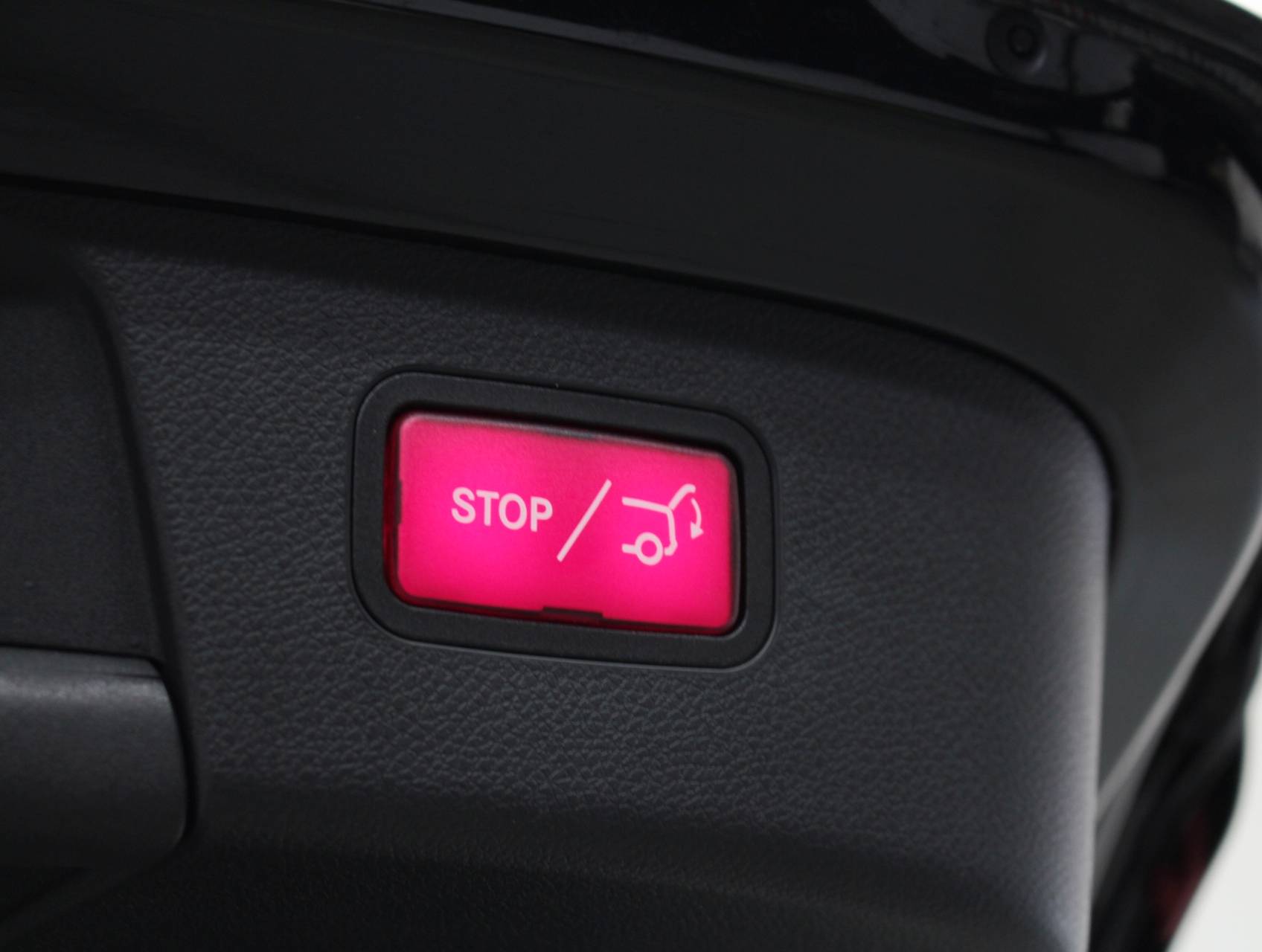 Florida Fine Cars - Used MERCEDES-BENZ GLA CLASS 2018 MIAMI GLA250